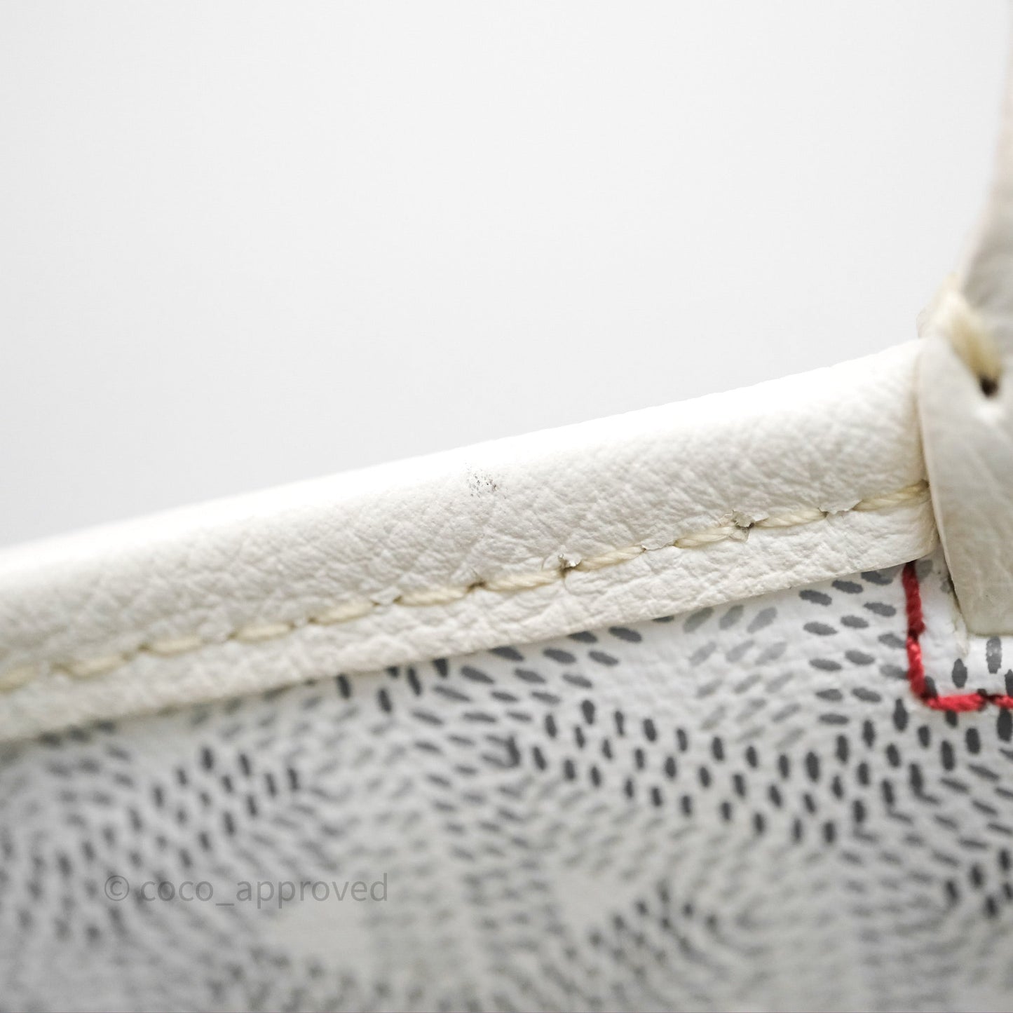 Goyard Artois Goyardine Canvas PM⁣⁣⁣⁣⁣⁣⁣⁣⁣⁣⁣⁣⁣⁣⁣⁣⁣⁣⁣⁣ White Canvas