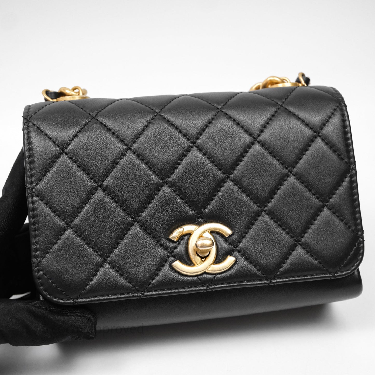 Chanel Pearl Chain Bag Black Calfskin Aged Gold Hardware