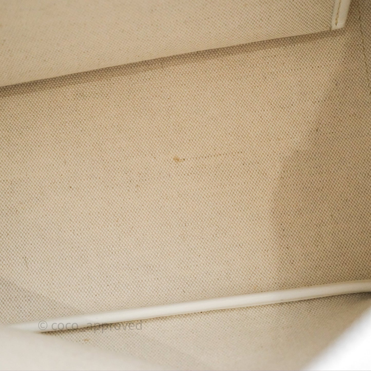 Goyard Artois Goyardine Canvas PM⁣⁣⁣⁣⁣⁣⁣⁣⁣⁣⁣⁣⁣⁣⁣⁣⁣⁣⁣⁣ White Canvas