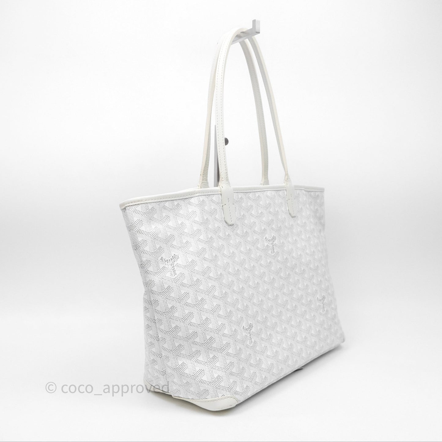 Goyard Artois Goyardine Canvas PM⁣⁣⁣⁣⁣⁣⁣⁣⁣⁣⁣⁣⁣⁣⁣⁣⁣⁣⁣⁣ White Canvas