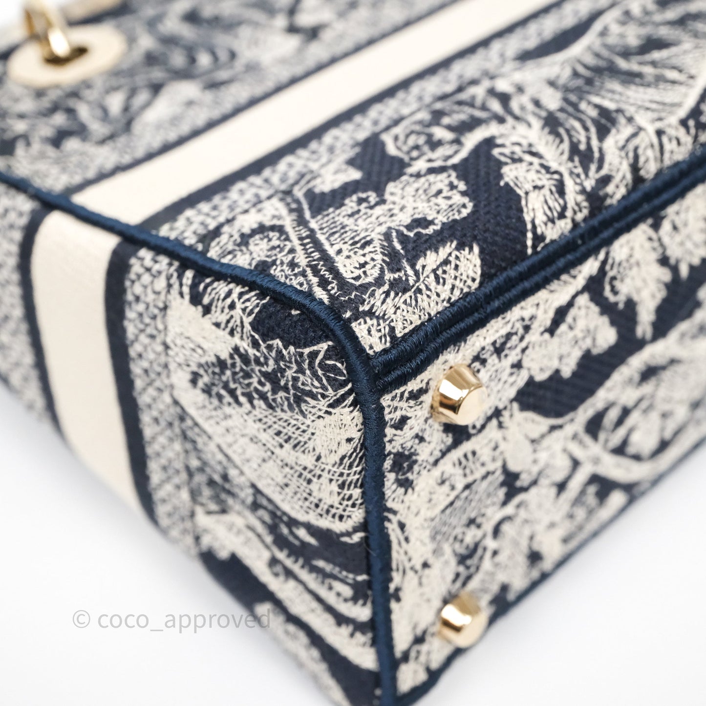 Christian Dior Medium Lady D-Lite Bag Blue Toile de Jouy Reverse Embroidery