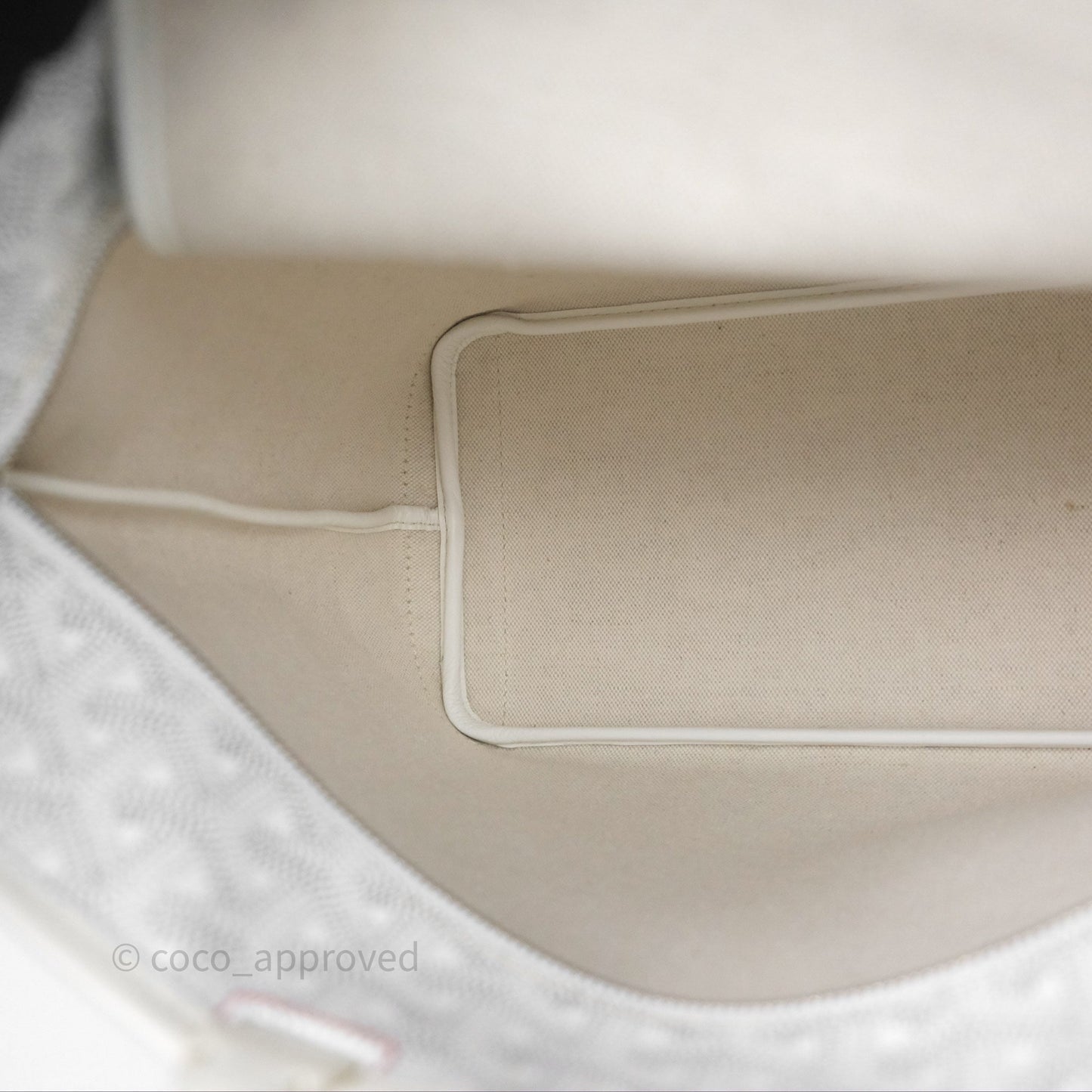 Goyard Artois Goyardine Canvas PM⁣⁣⁣⁣⁣⁣⁣⁣⁣⁣⁣⁣⁣⁣⁣⁣⁣⁣⁣⁣ White Canvas