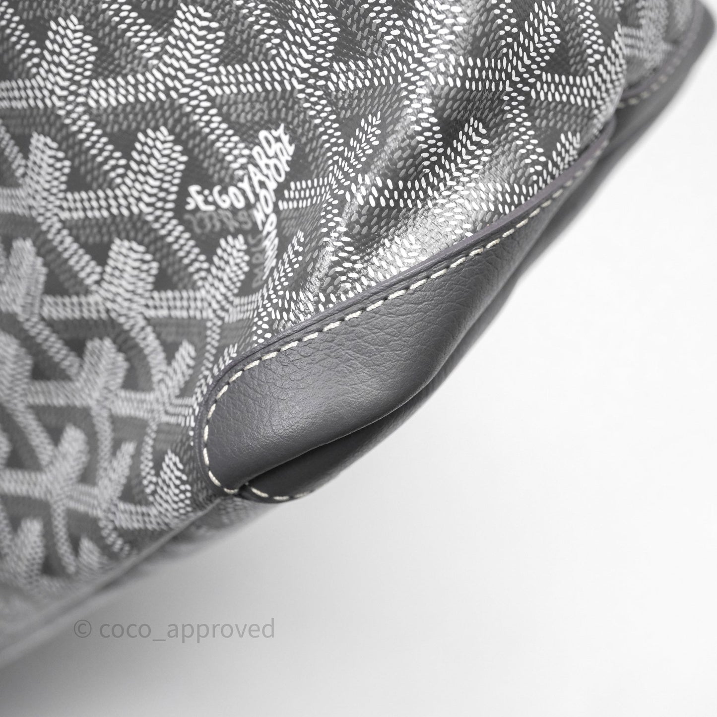 Goyard Artois Tote MM Goyardine Canvas⁣⁣⁣⁣⁣⁣⁣⁣⁣⁣⁣⁣⁣⁣⁣⁣⁣⁣⁣⁣ Grey