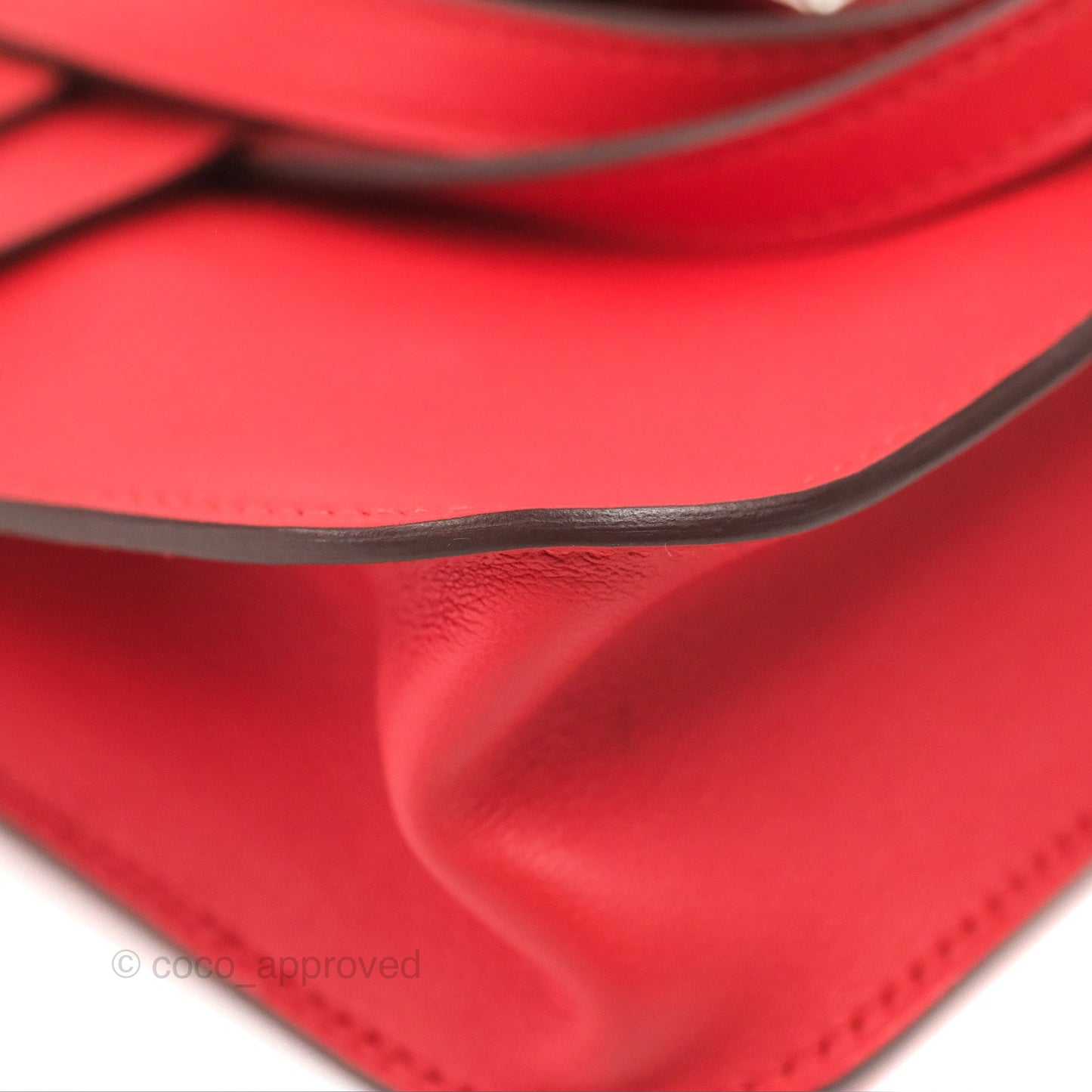Hermès Halzan 22 Mini Red Swift Palladium Hardware