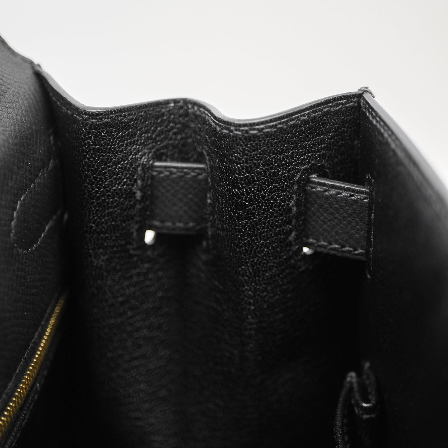Hermès Kelly 28 Black Epsom Gold Hardware