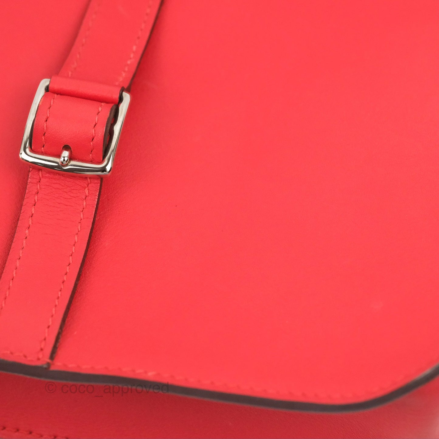 Hermès Halzan 22 Mini Red Swift Palladium Hardware