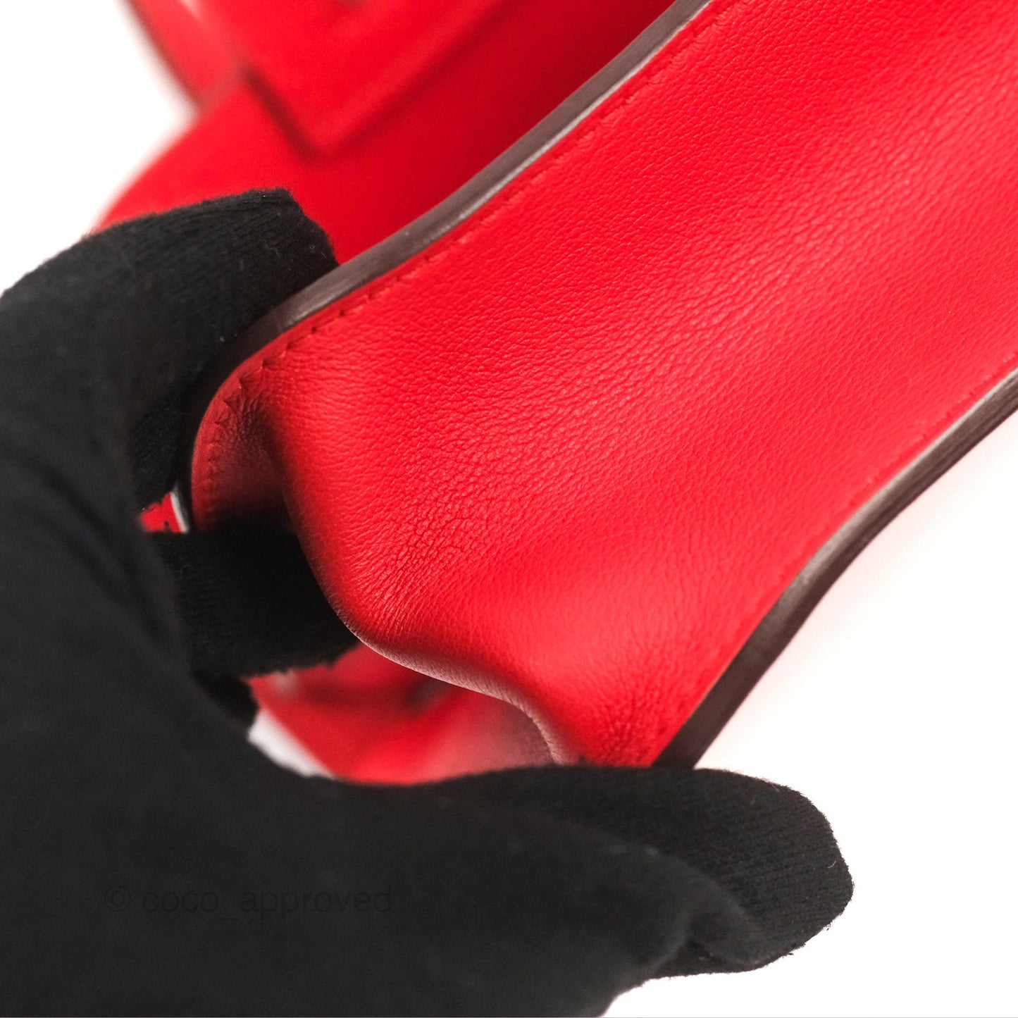 Hermès Halzan 22 Mini Red Swift Palladium Hardware