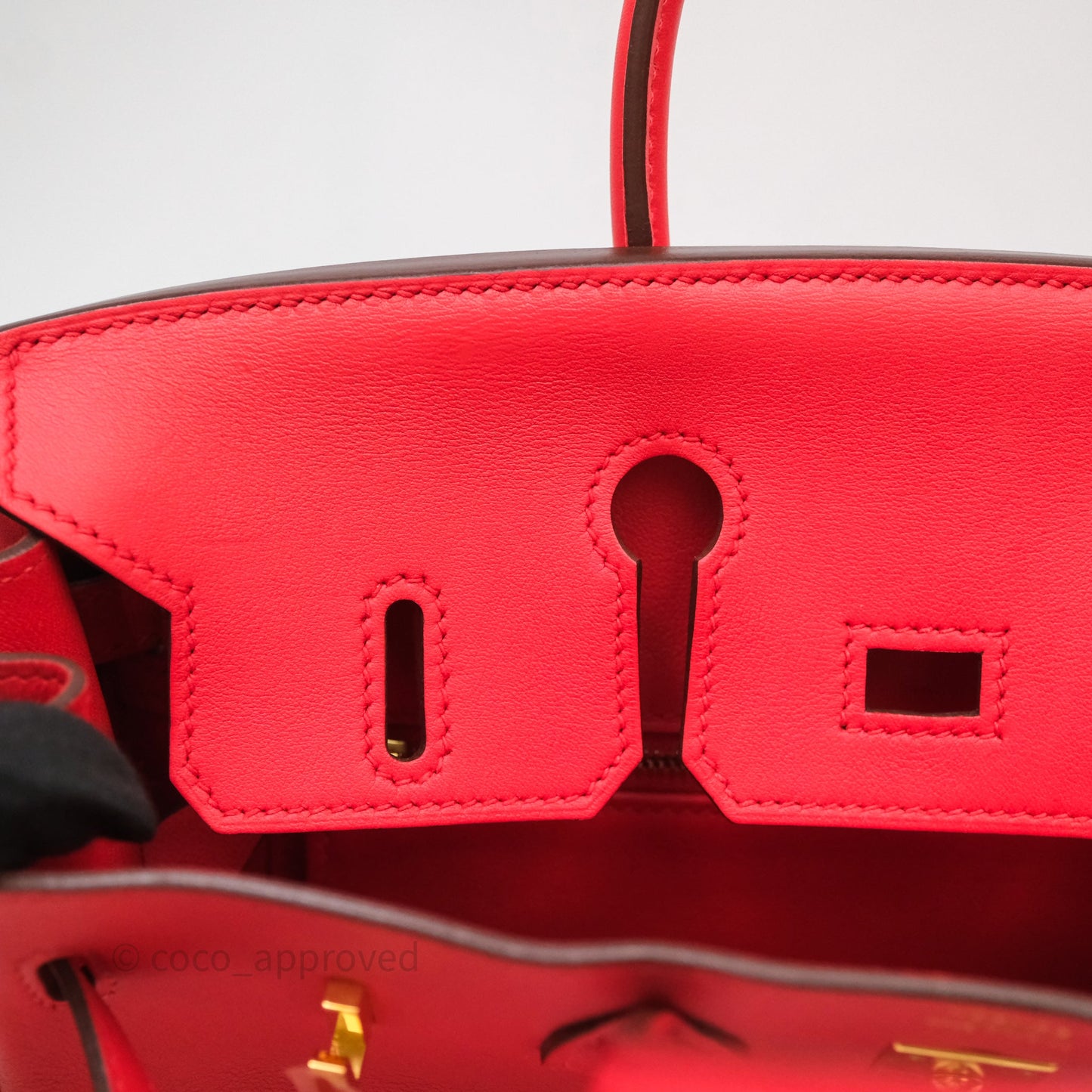 Hermes Birkin 25 Retourne Rouge Swift Gold Hardware