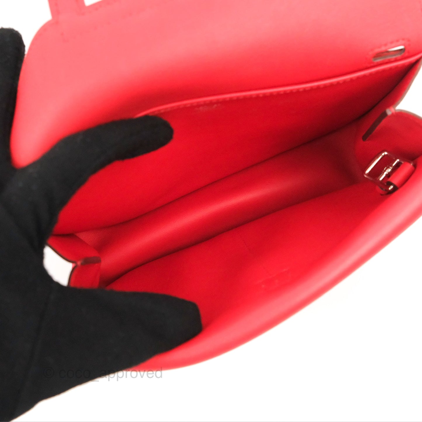 Hermès Halzan 22 Mini Red Swift Palladium Hardware