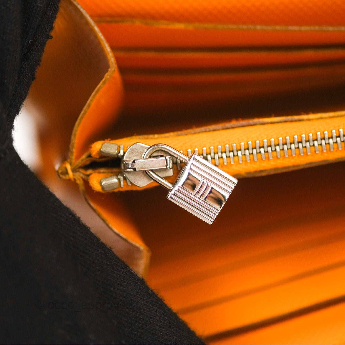 Hermès Kelly Long Wallet Jaune d'or Grain d’H Palladium Hardware
