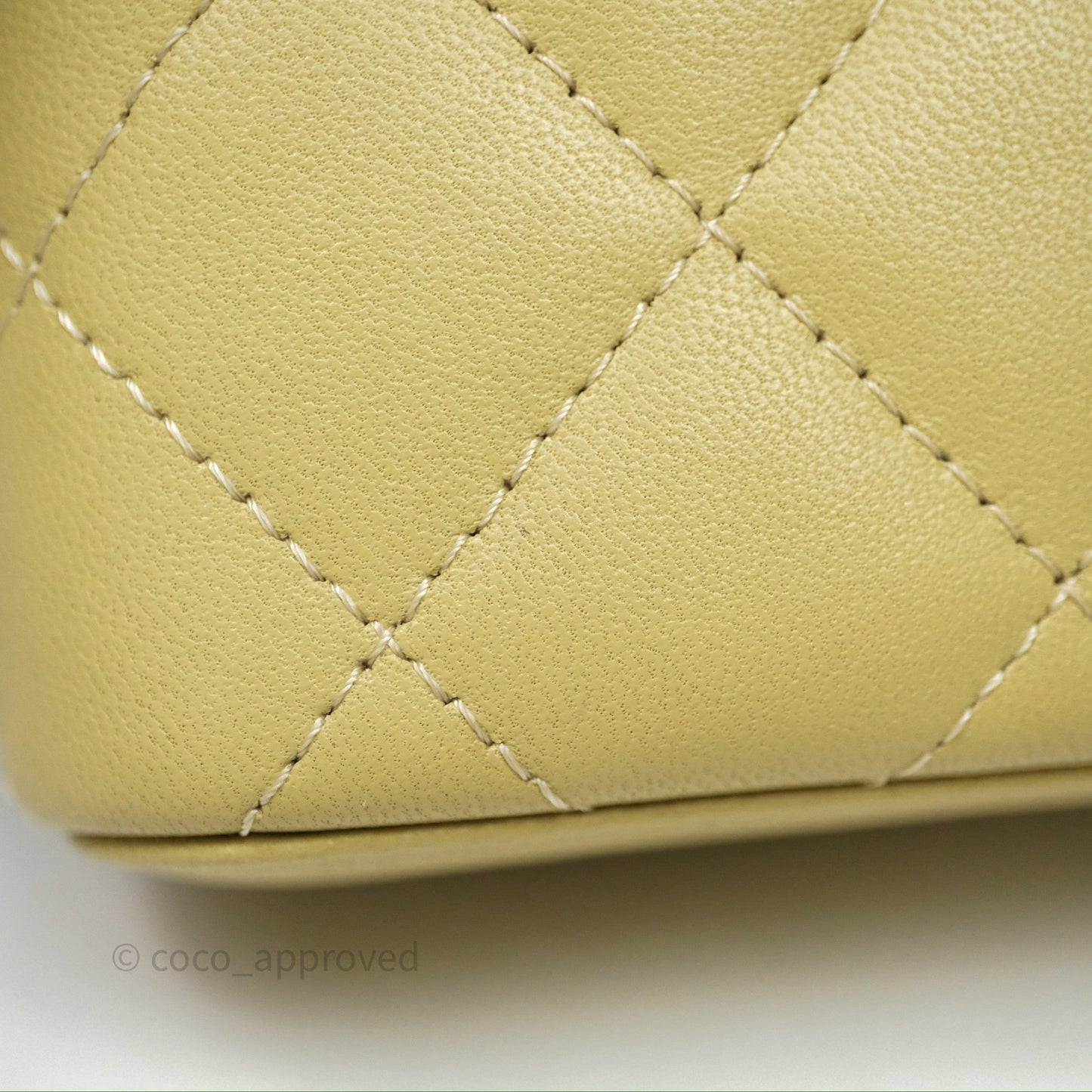 Chanel Vanity With Chain Olive Green Lambskin Gold Hardware