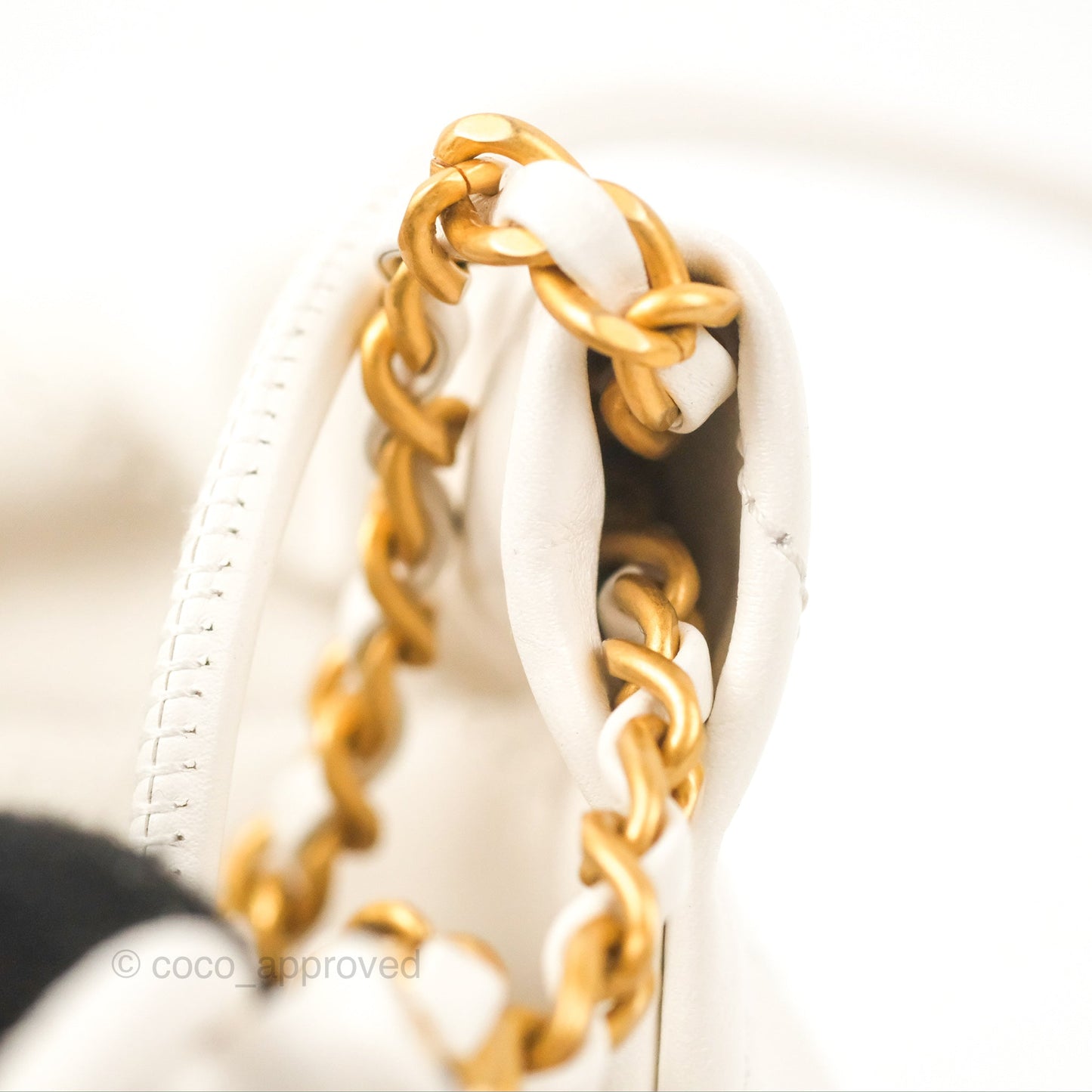 Chanel 22 Mini Bag White Shiny Crumpled Calfskin