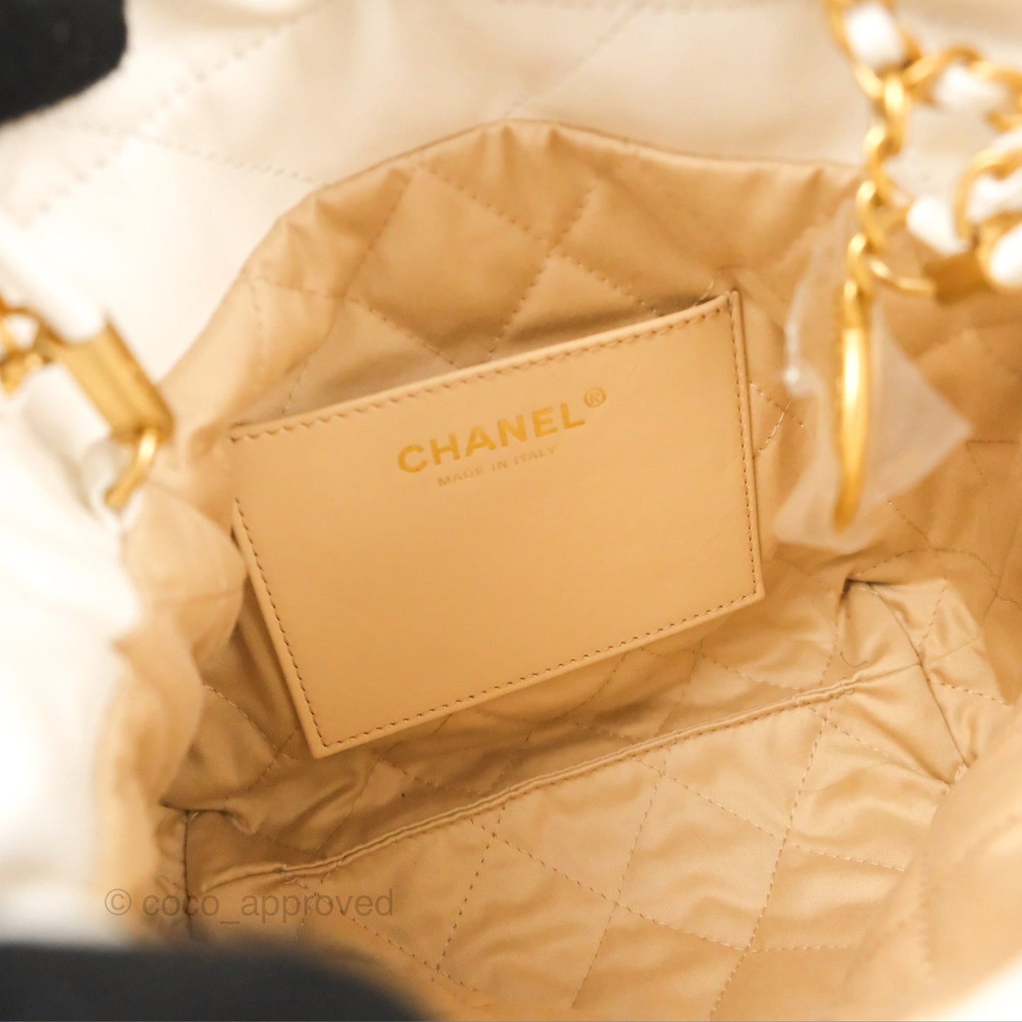Chanel 22 Mini Bag White Shiny Crumpled Calfskin