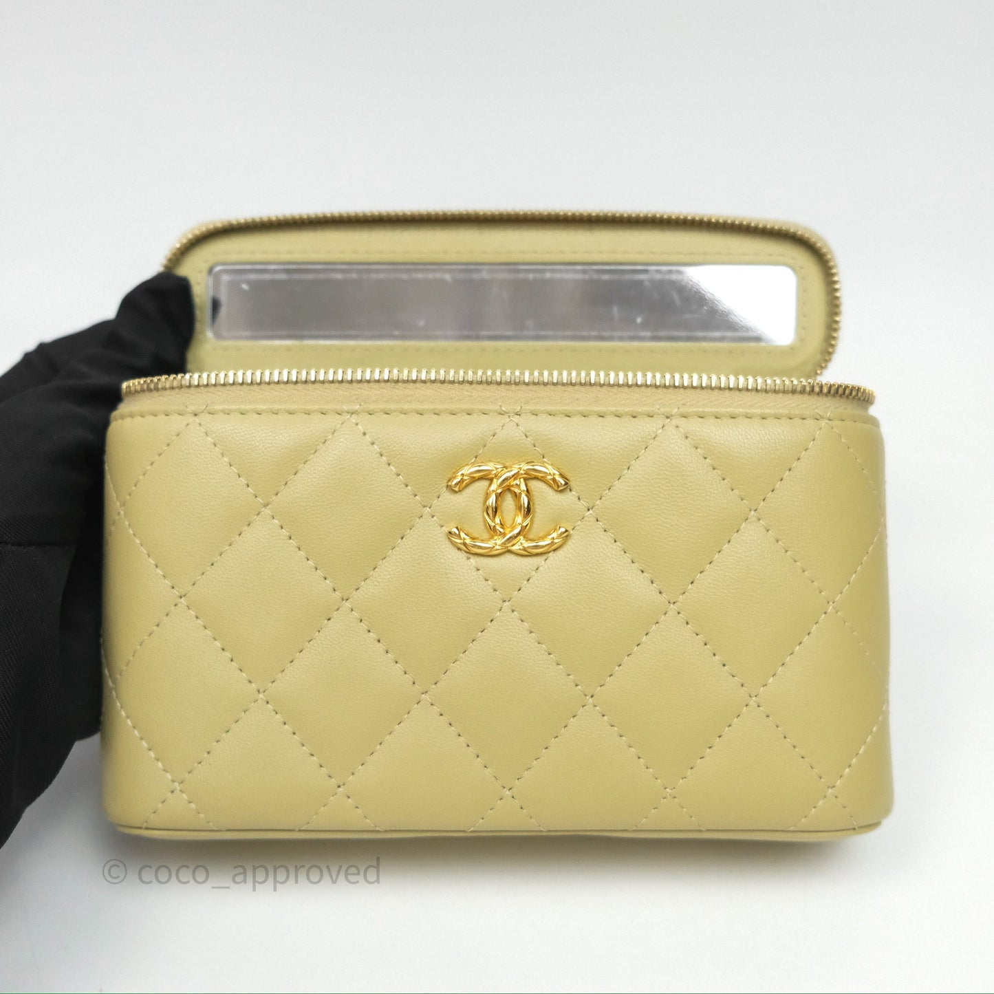 Chanel Vanity With Chain Olive Green Lambskin Gold Hardware
