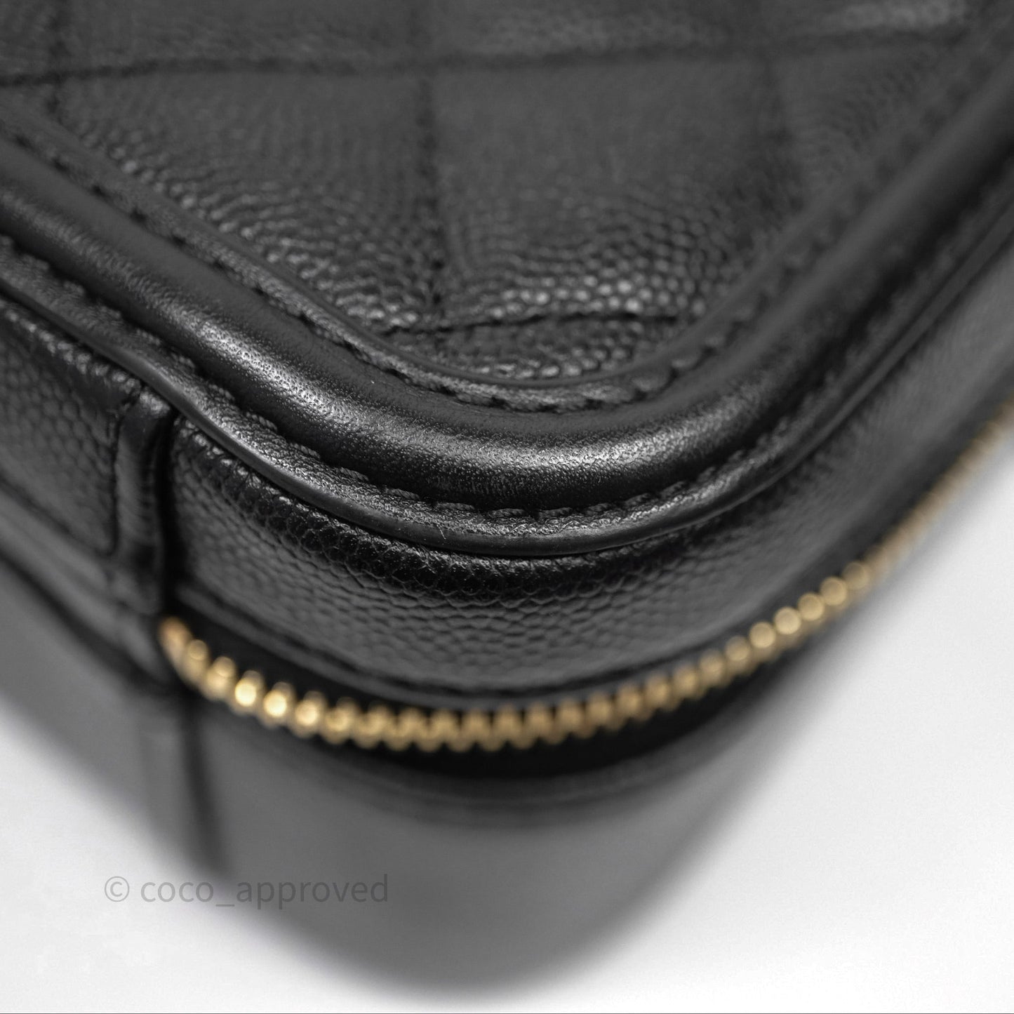 Chanel Quilted Medium CC Filigree Vanity Case Black Caviar Aged Gold Hardware