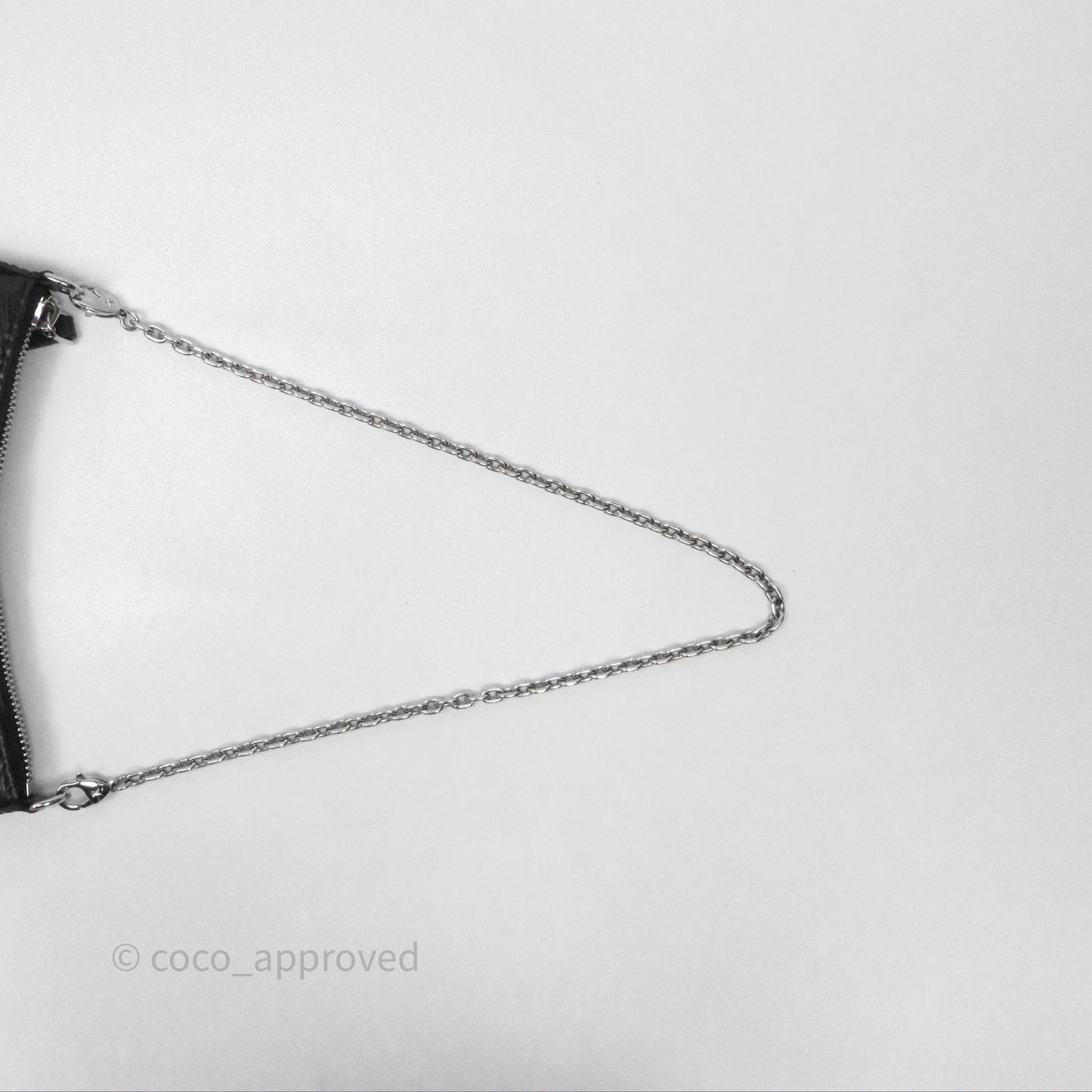 Louis Vuitton Epi Easy Pouch On Strap Black
