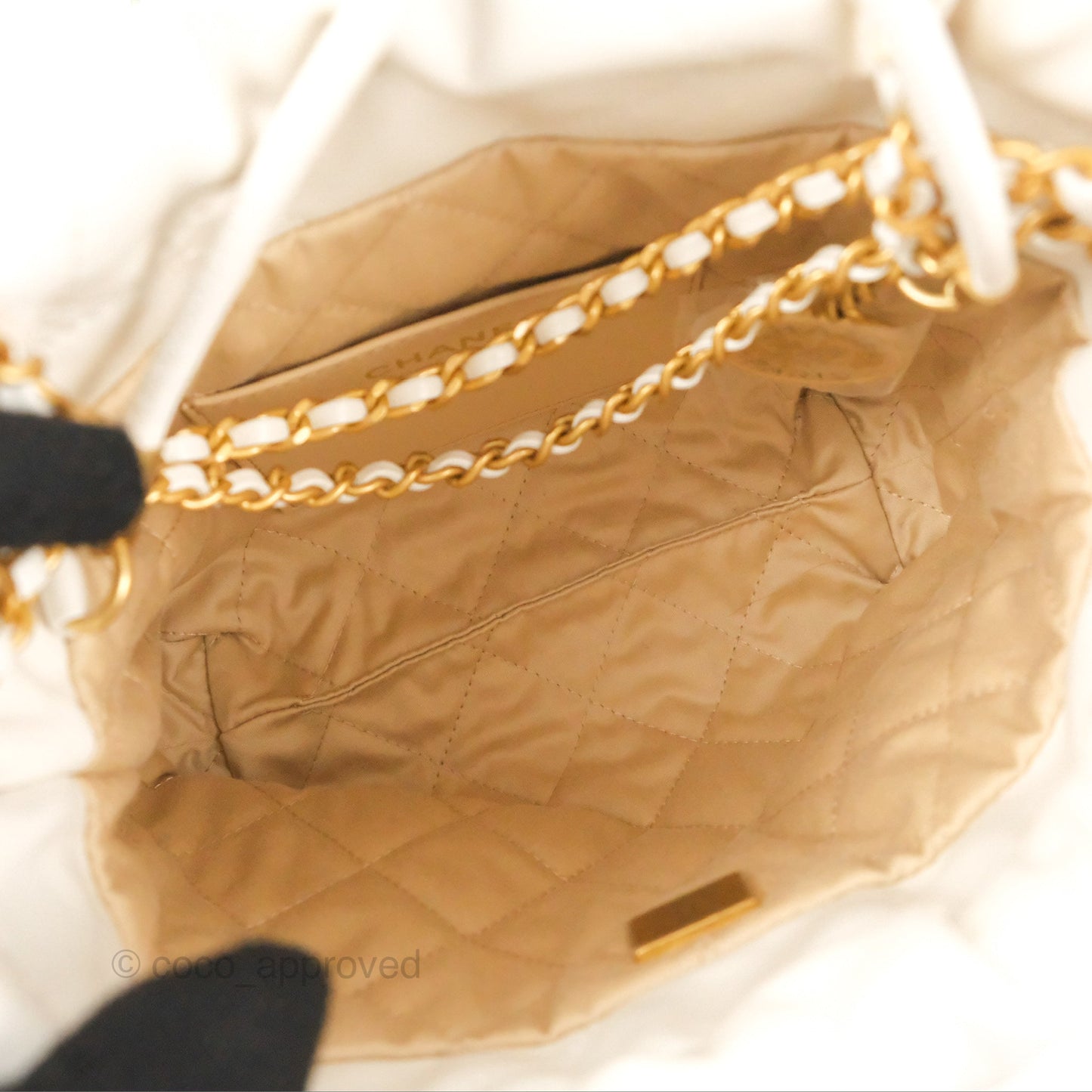 Chanel 22 Mini Bag White Shiny Crumpled Calfskin