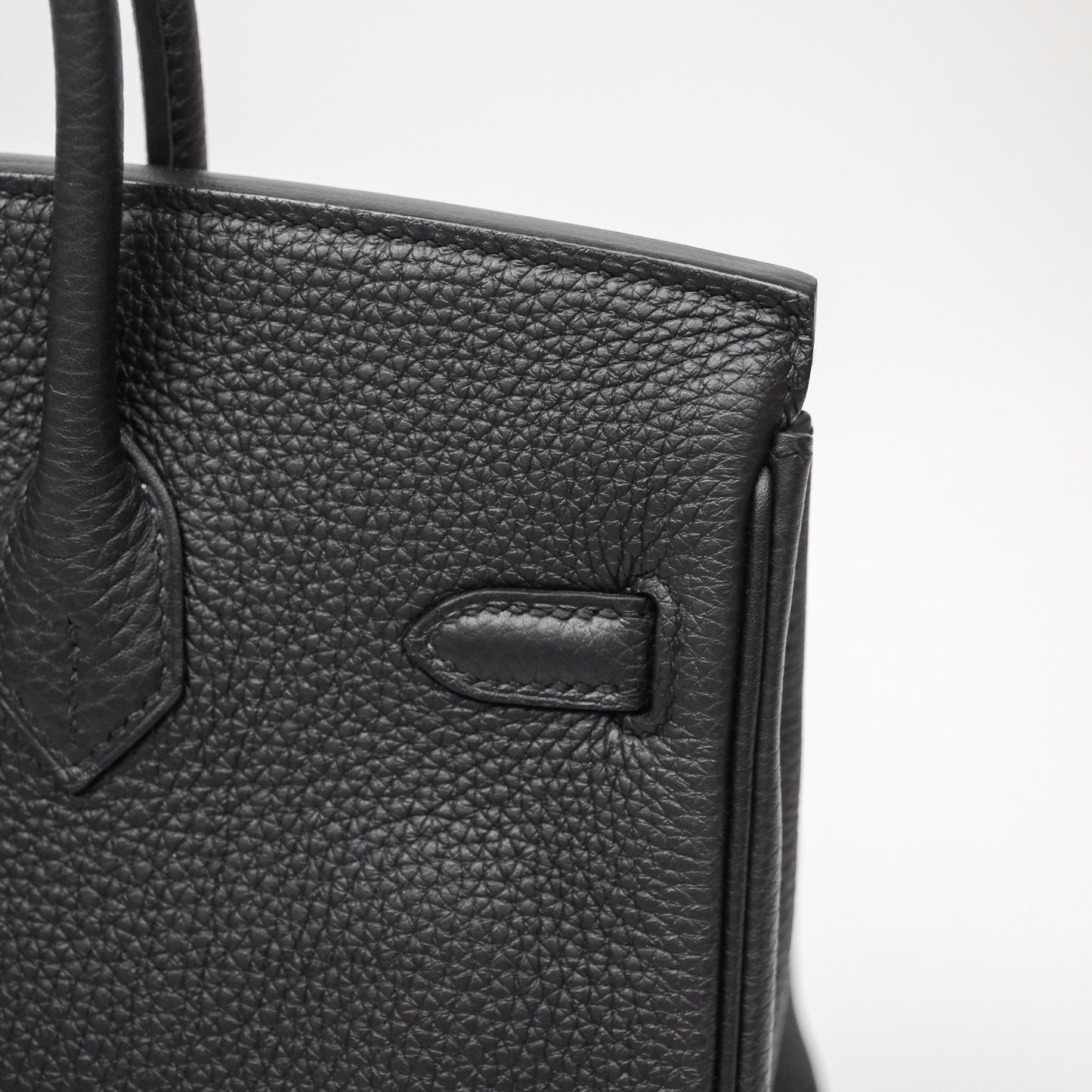 Hermes Birkin 25 Black Noir 89 Togo Gold Hardware