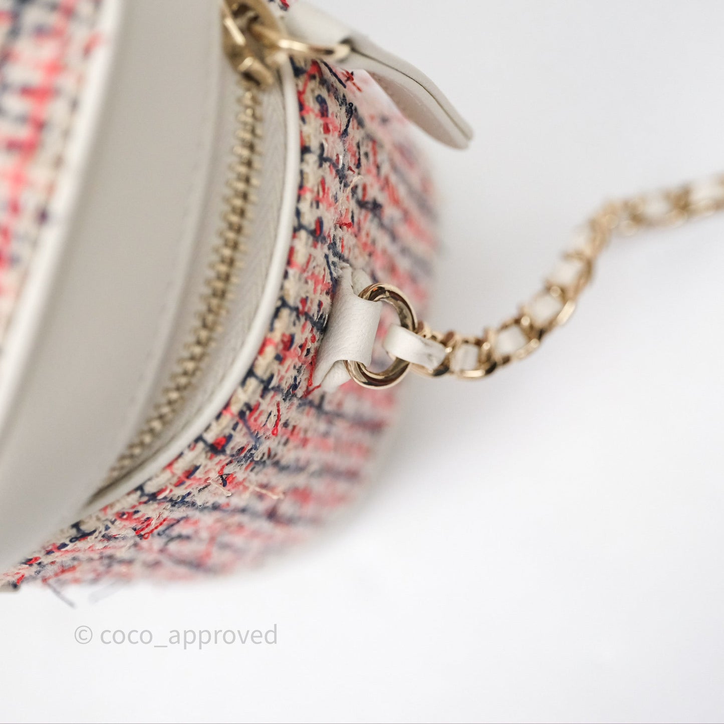 Chanel Round Vanity Clutch With Chain White Tweed Gold Hardware