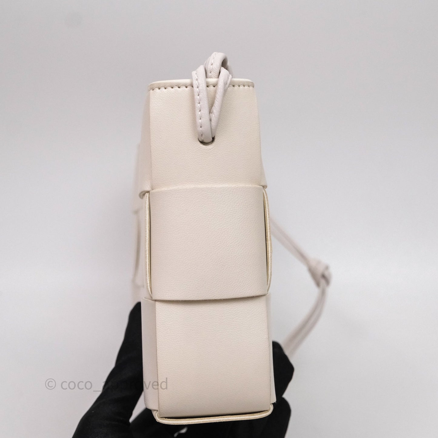 Bottega Veneta Shoulder Bag White Intrecciato Lambskin