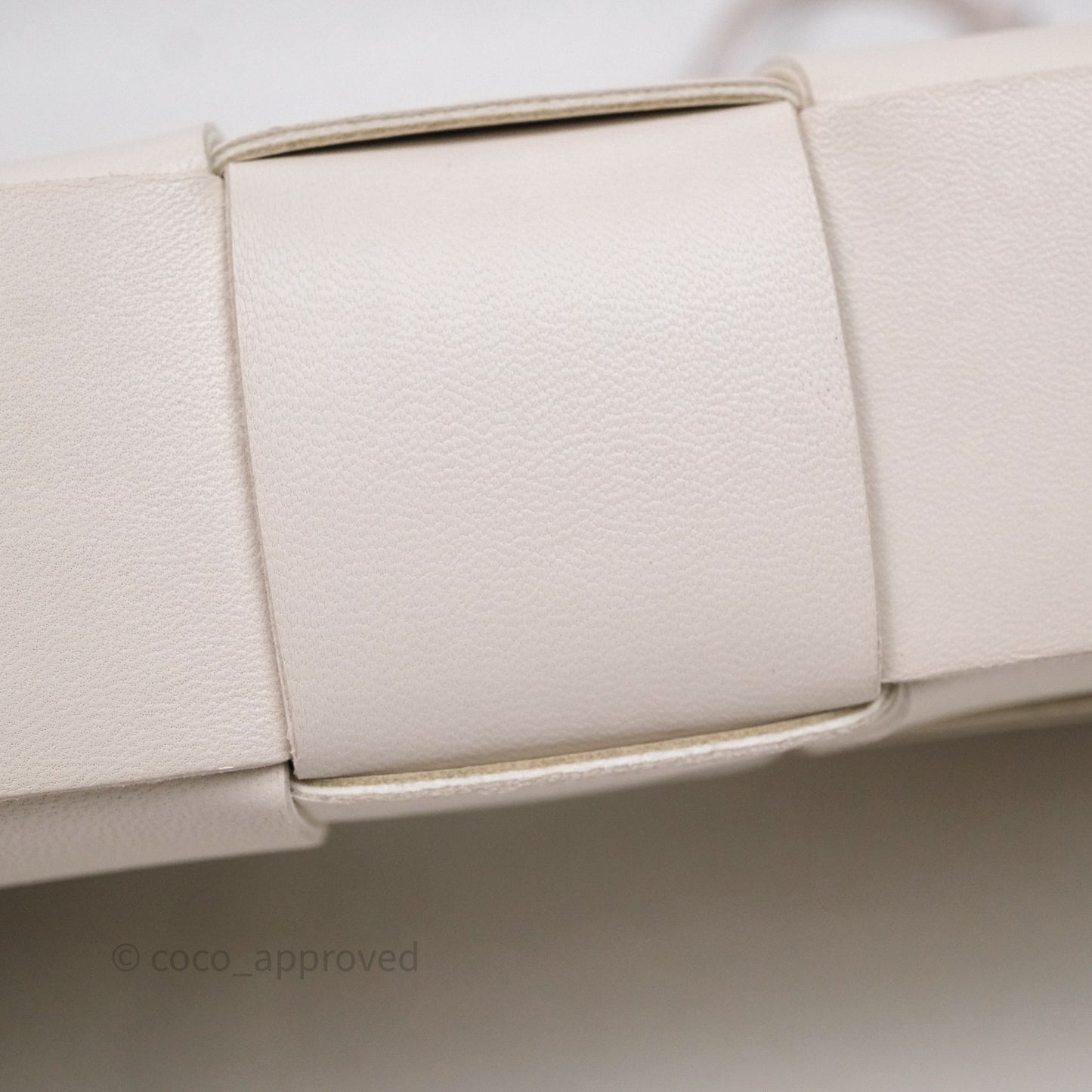 Bottega Veneta Shoulder Bag White Intrecciato Lambskin