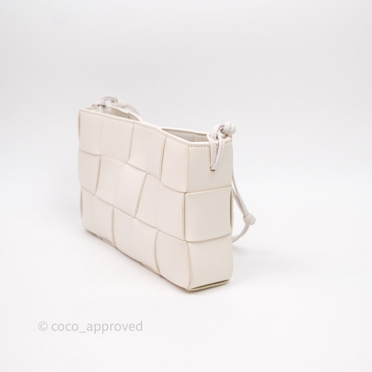 Bottega Veneta Shoulder Bag White Intrecciato Lambskin