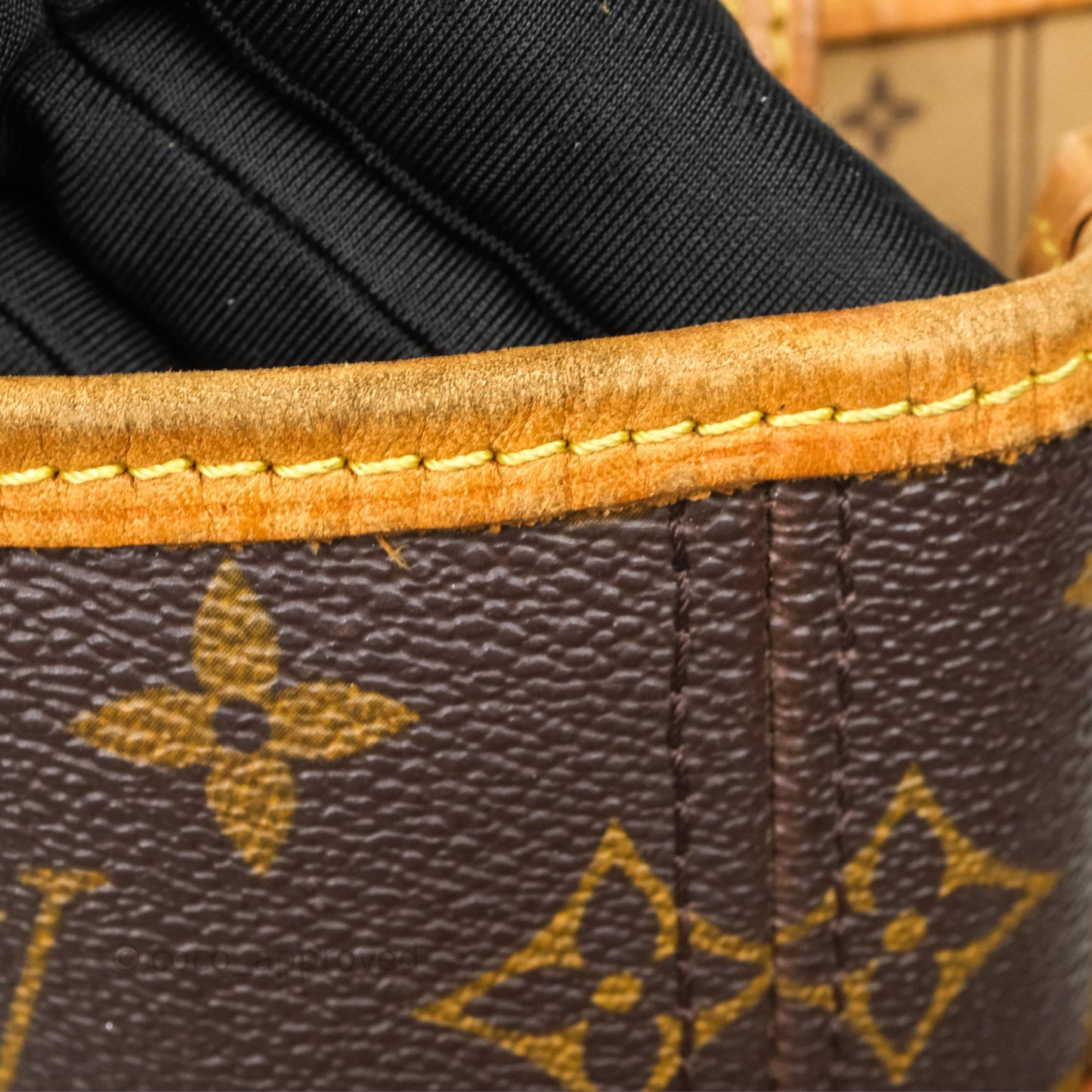 Louis Vuitton Neverfull Tote Bag Monogram Canvas