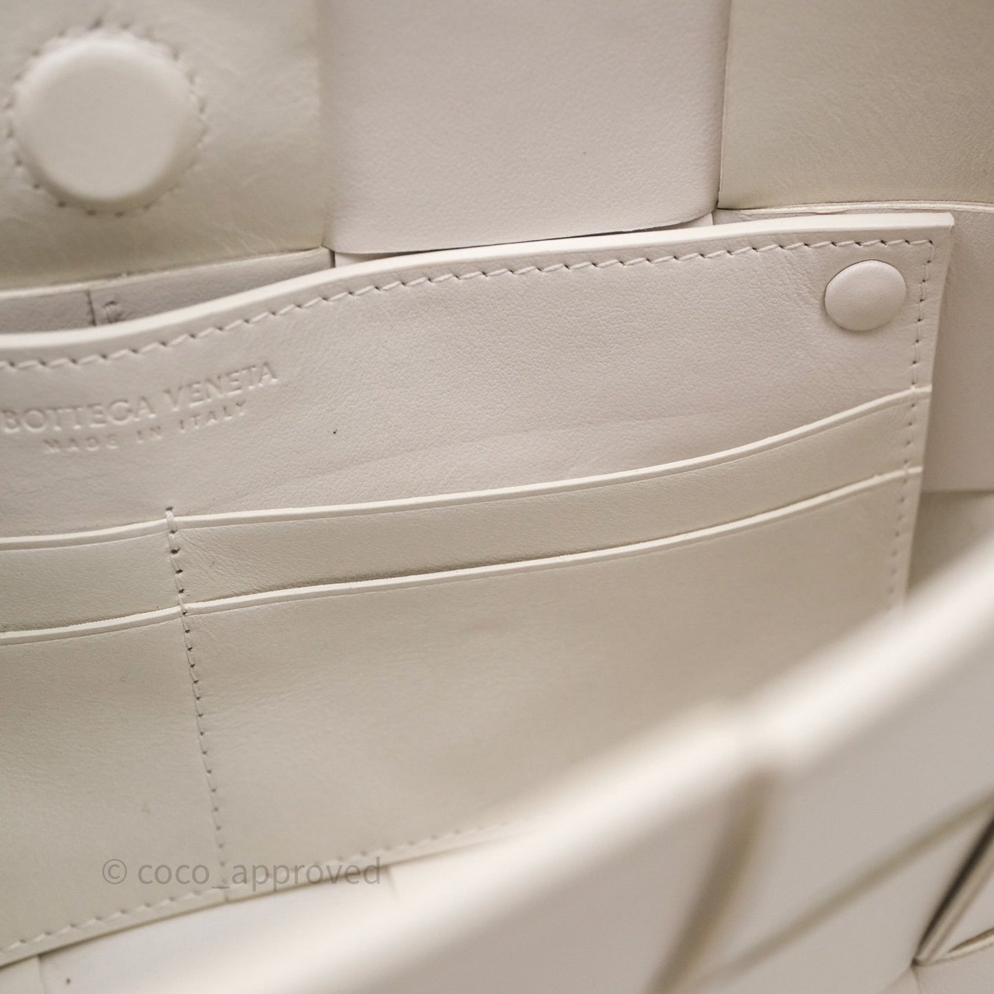 Bottega Veneta Shoulder Bag White Intrecciato Lambskin
