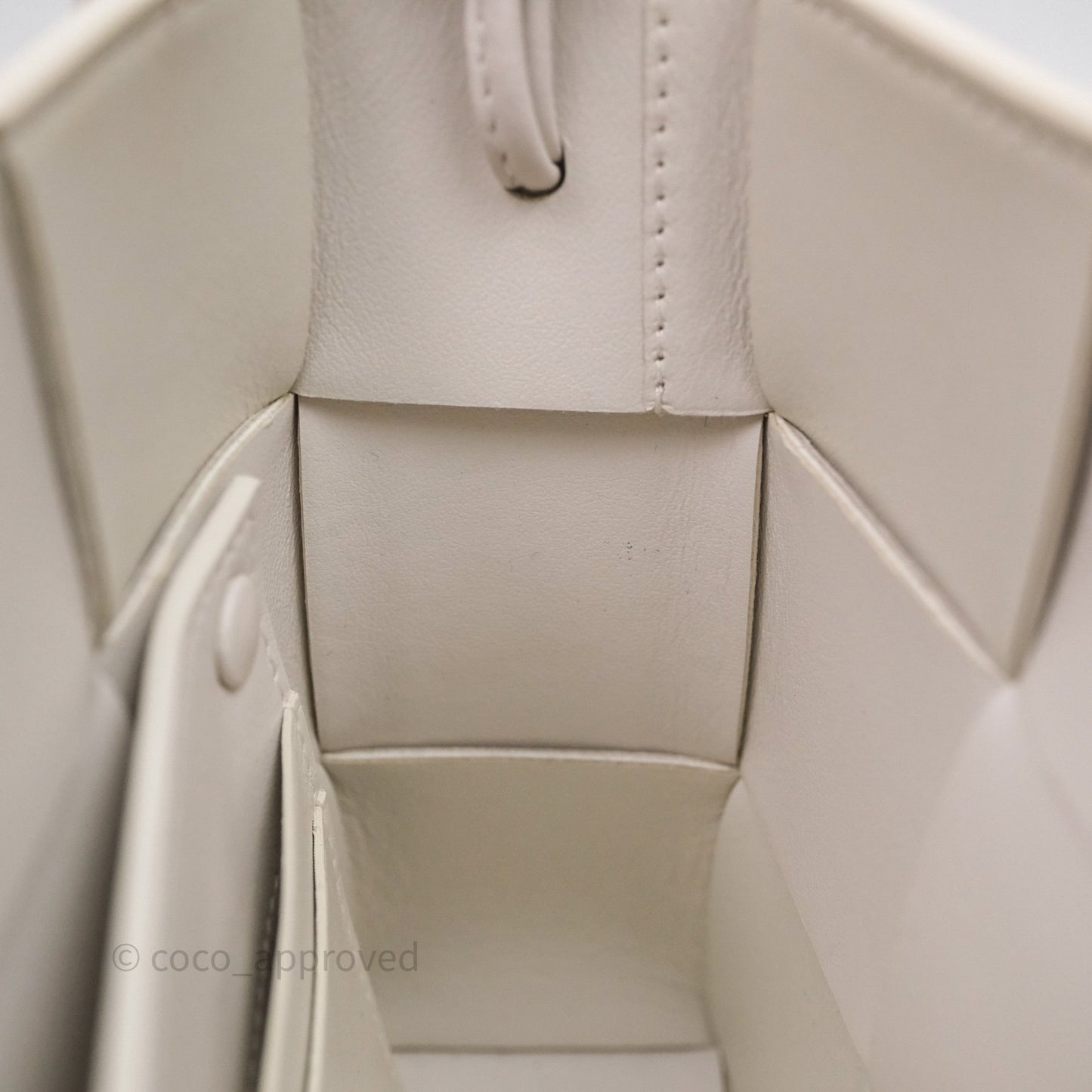 Bottega Veneta Shoulder Bag White Intrecciato Lambskin