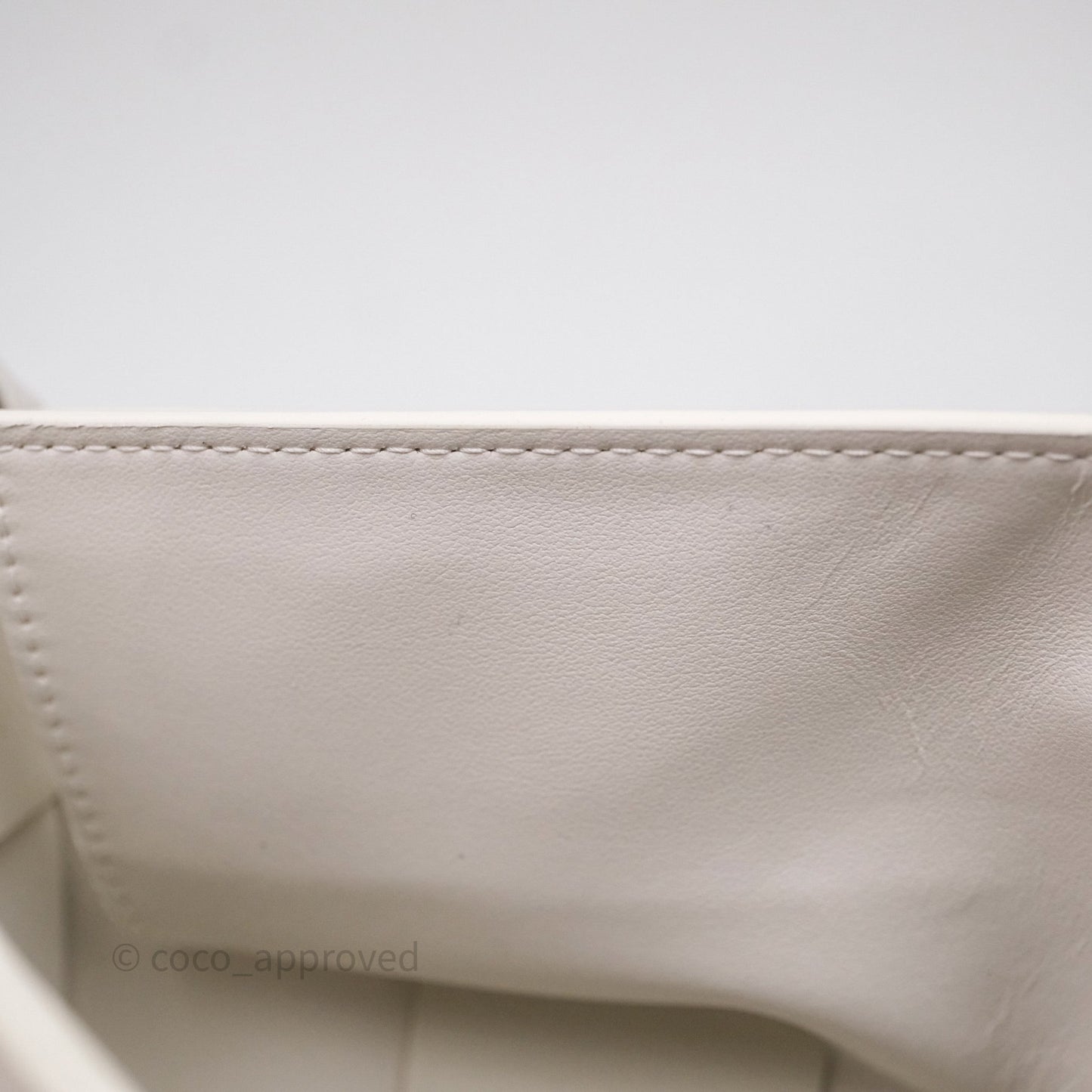 Bottega Veneta Shoulder Bag White Intrecciato Lambskin