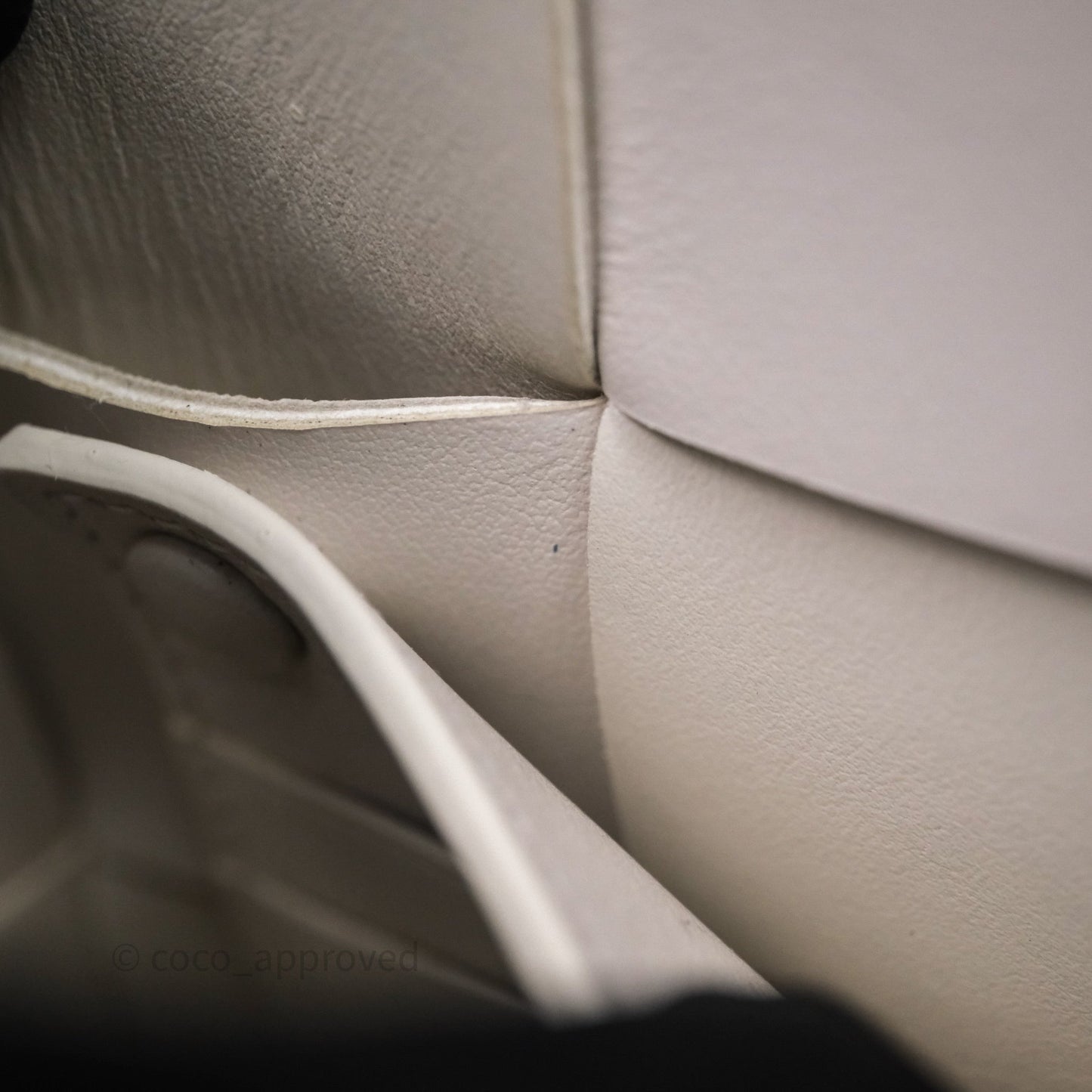 Bottega Veneta Shoulder Bag White Intrecciato Lambskin