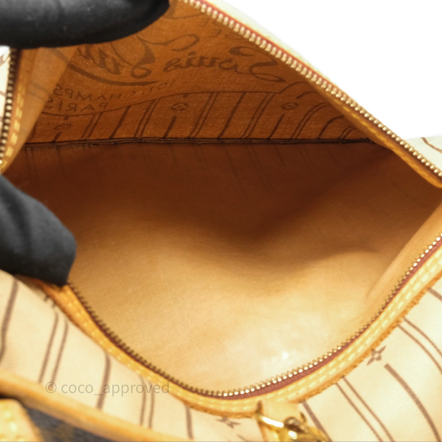 Louis Vuitton Neverfull Tote Bag Monogram Canvas