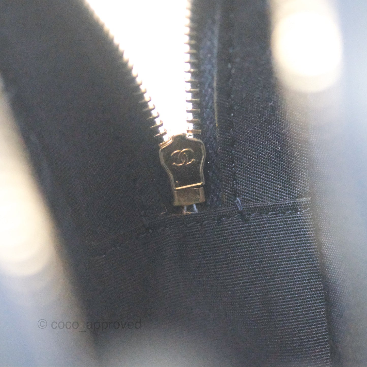 Chanel Quilted Chain Around Circle Bag Dark Navy Lambskin Gold Hardware