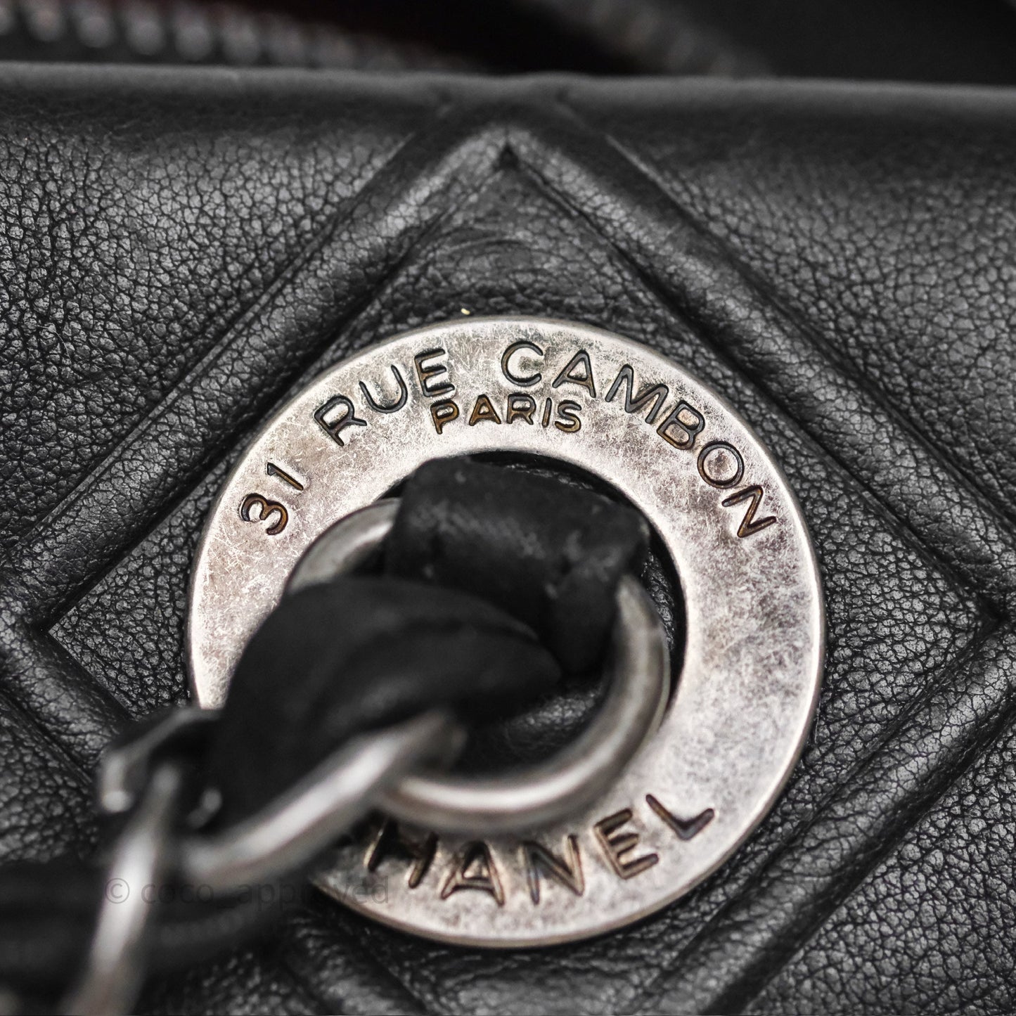 Chanel Small Chic Zip Shopping Tote Black Calfskin Ruthenium Hardware