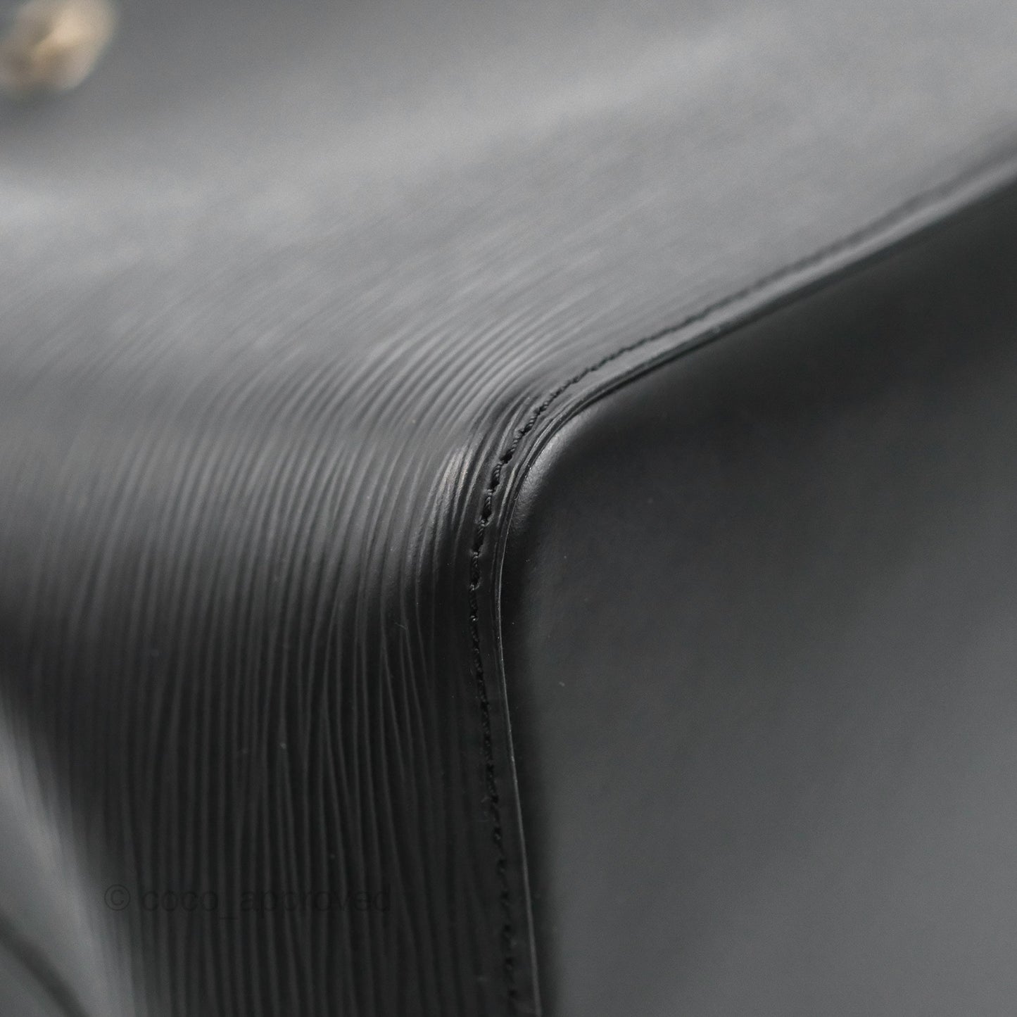 Louis Vuitton Neonoe MM Black Epi
