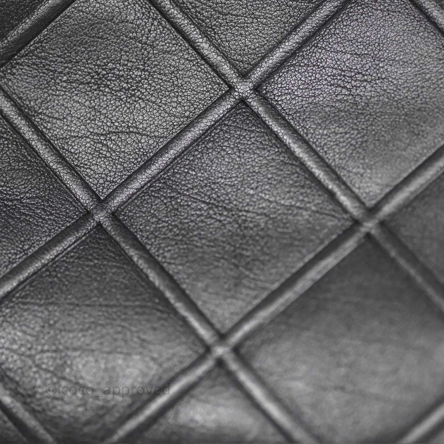 Chanel Small Chic Zip Shopping Tote Black Calfskin Ruthenium Hardware