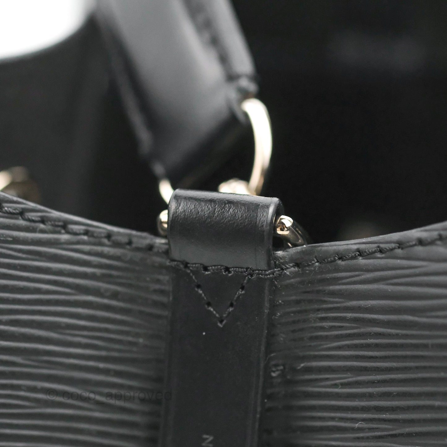 Louis Vuitton Neonoe MM Black Epi