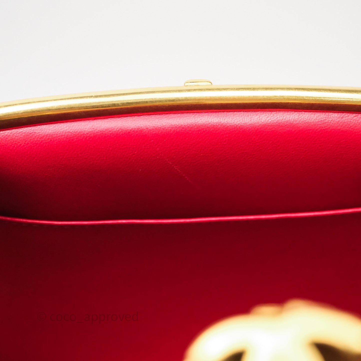 Chanel Quilted Kisslock Handbag With Chain Red Calfskin Gold Hardware