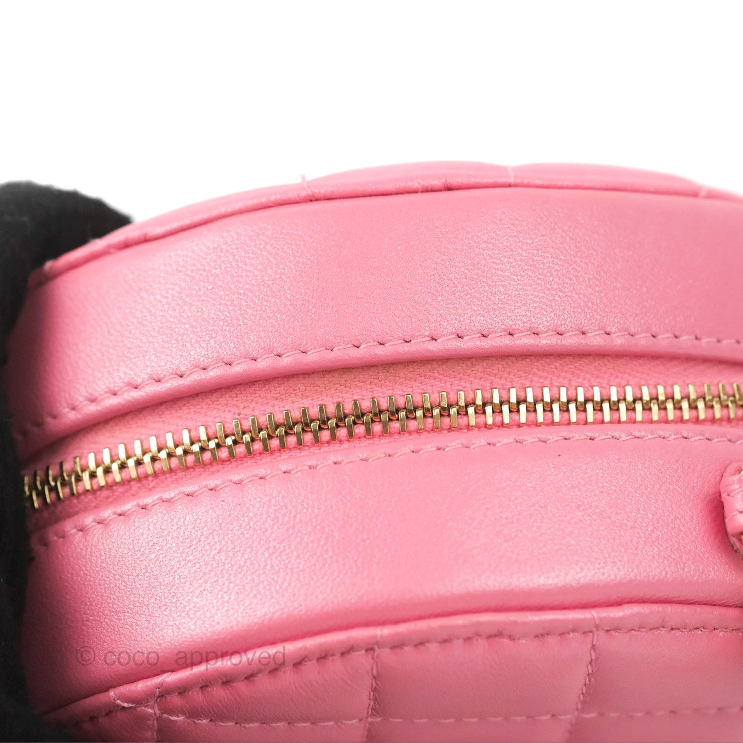 Chanel Quilted Round Clutch With Pearl Chain Iridescent Pink Lambskin Gold Hardware
