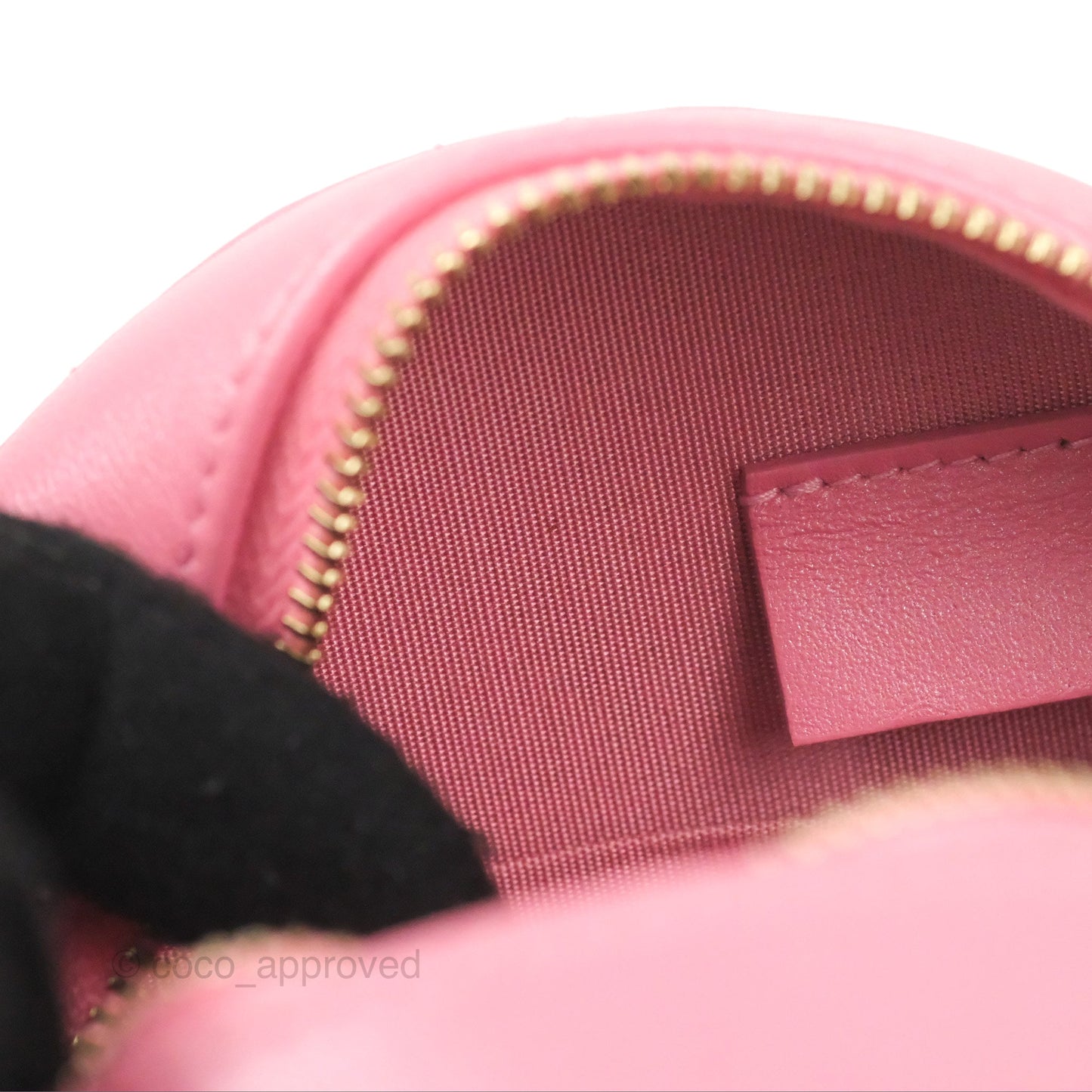 Chanel Quilted Round Clutch With Pearl Chain Iridescent Pink Lambskin Gold Hardware