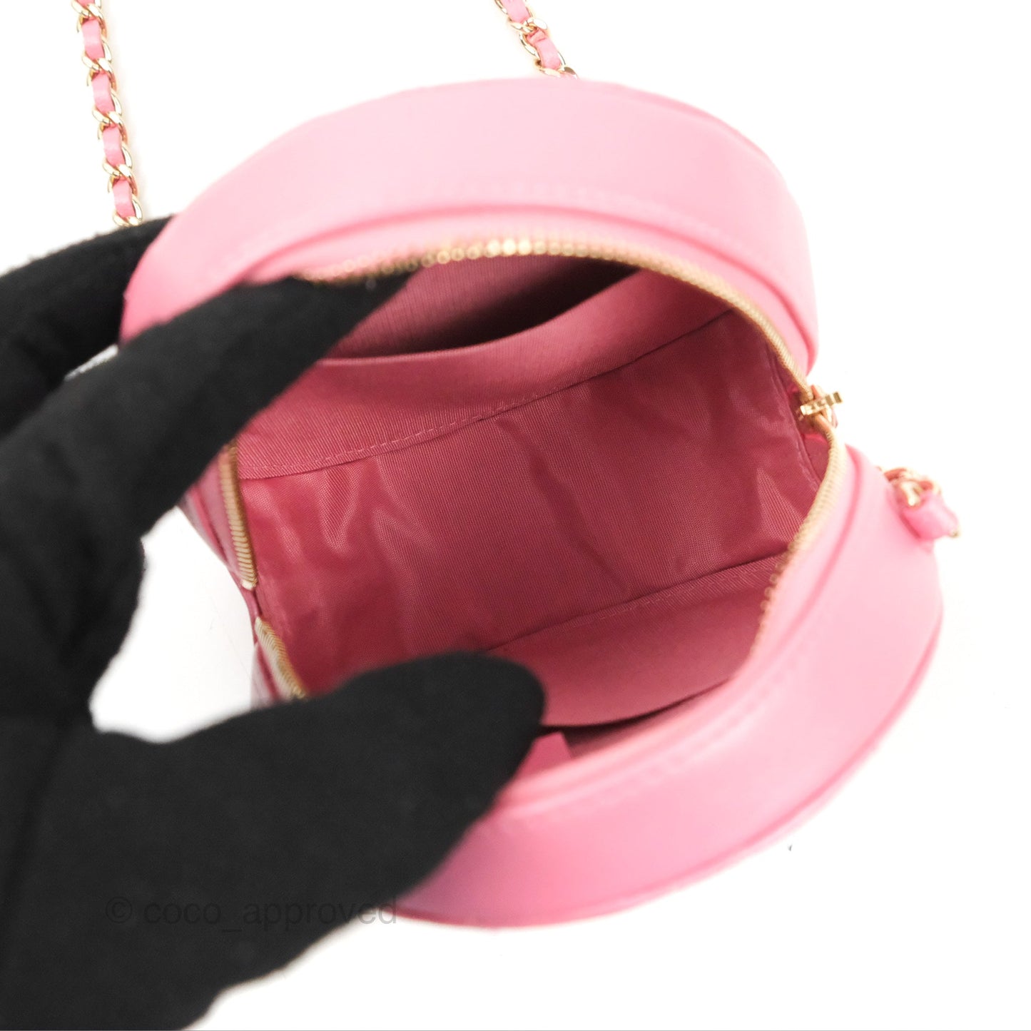 Chanel Quilted Round Clutch With Pearl Chain Iridescent Pink Lambskin Gold Hardware