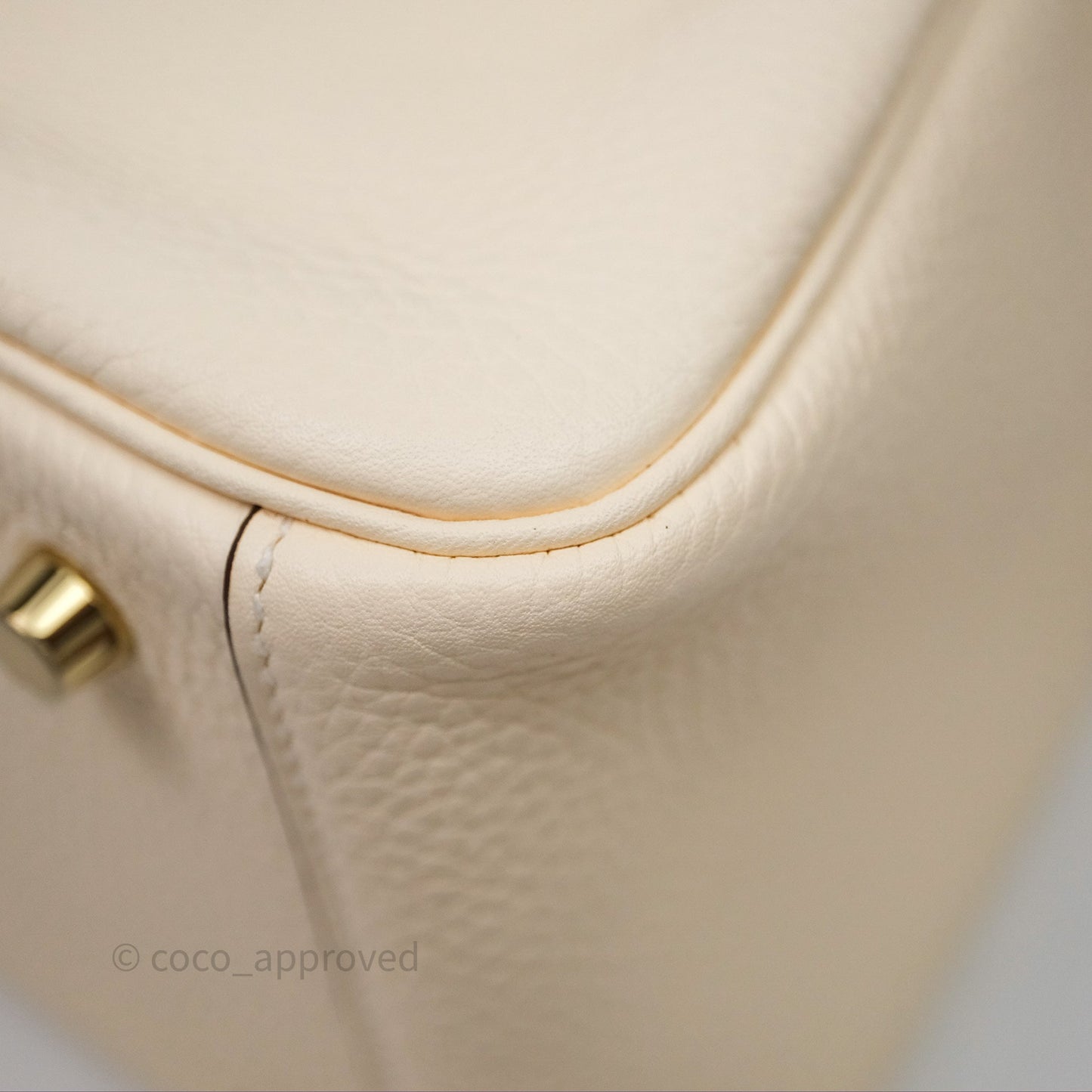 Hermès Lindy 26 Nata I2 Clemence Gold Hardware