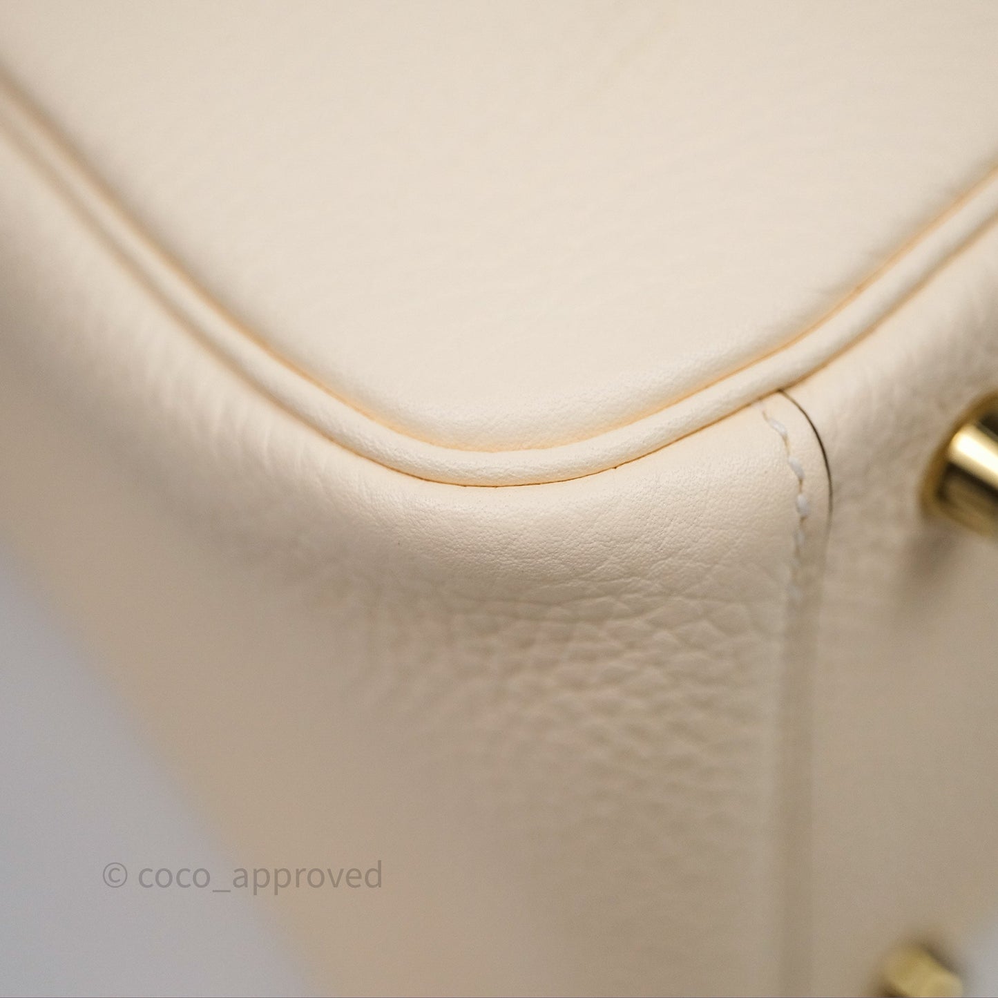 Hermès Lindy 26 Nata I2 Clemence Gold Hardware