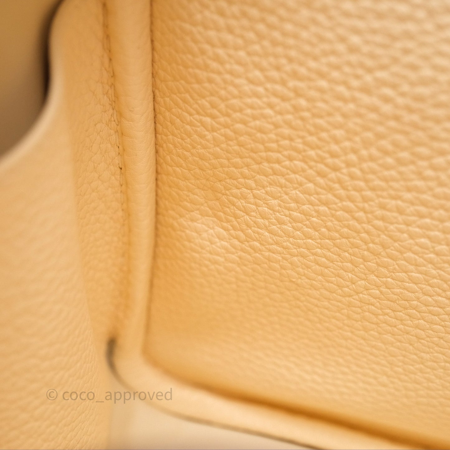 Hermès Lindy 26 Nata I2 Clemence Gold Hardware