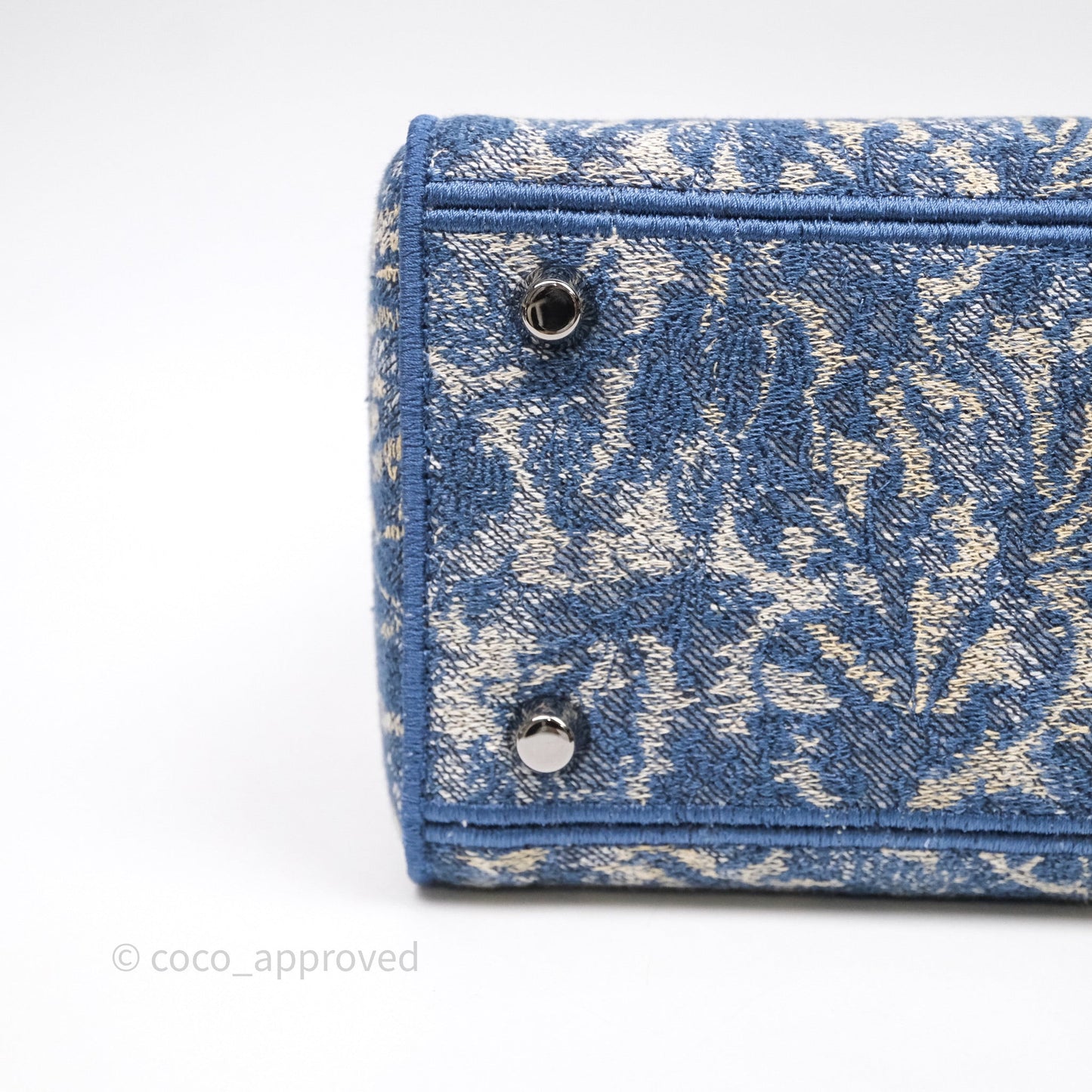 Christian Dior Medium Lady D-Lite Bag Blue Toile de Jouy Embroidery