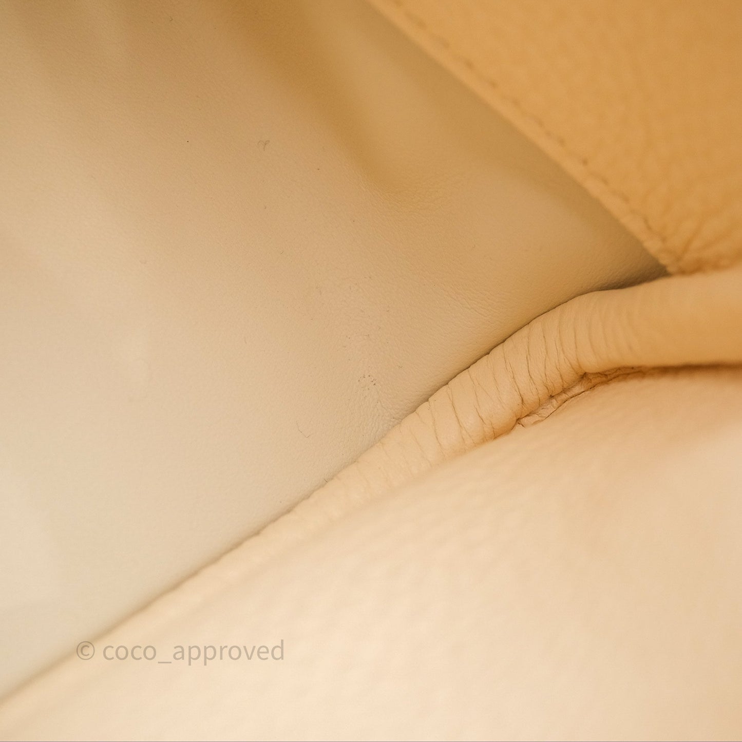 Hermès Lindy 26 Nata I2 Clemence Gold Hardware