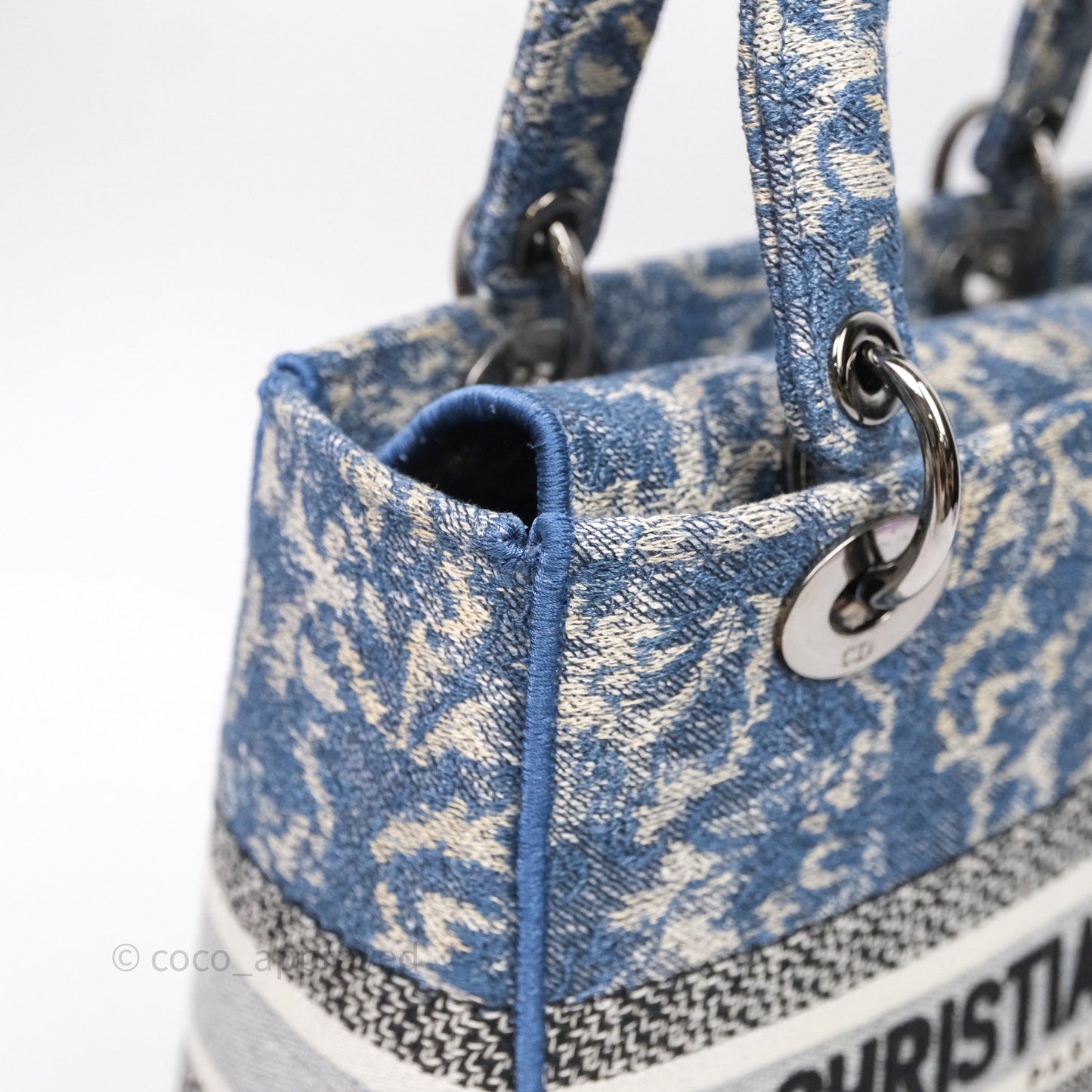 Christian Dior Medium Lady D-Lite Bag Blue Toile de Jouy Embroidery