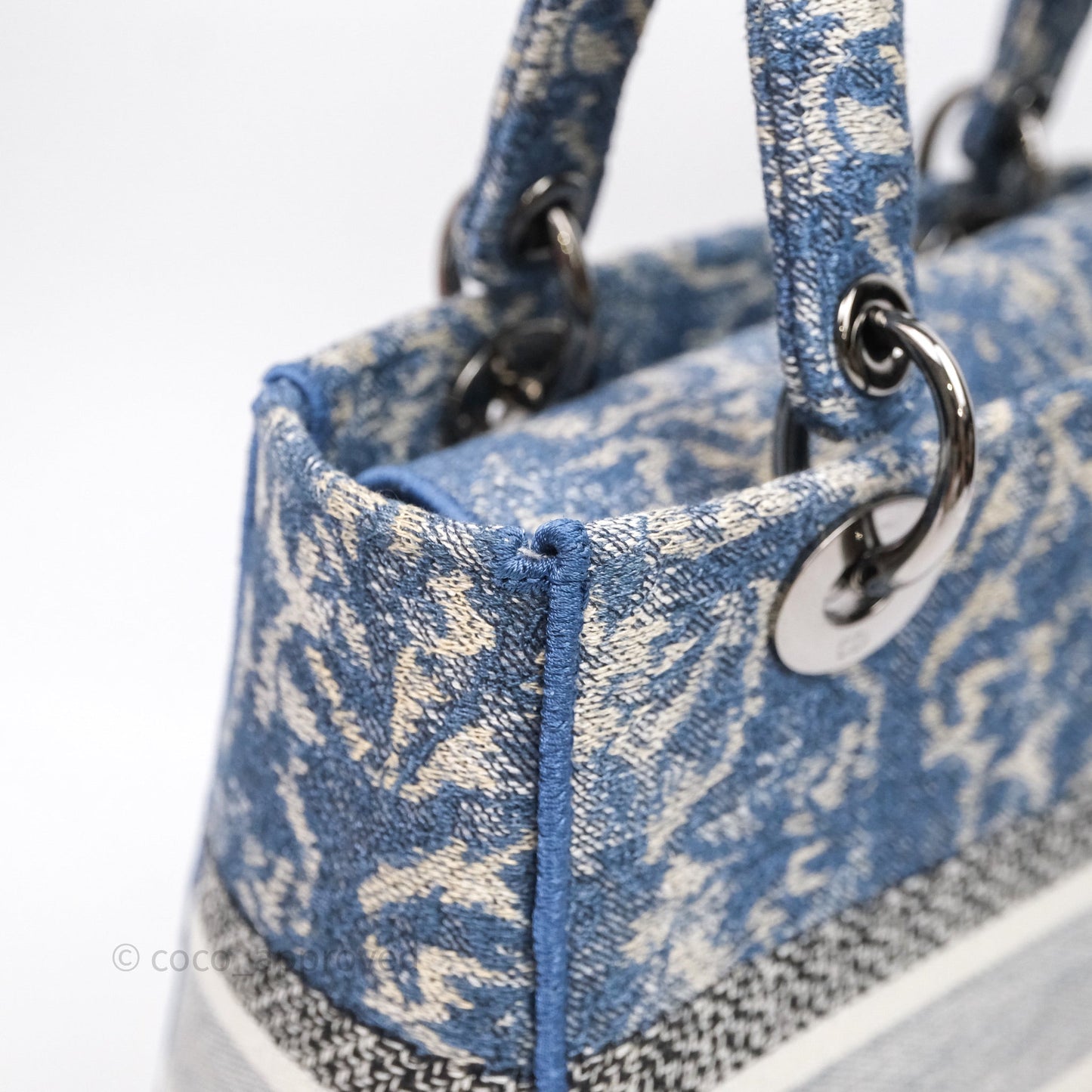 Christian Dior Medium Lady D-Lite Bag Blue Toile de Jouy Embroidery