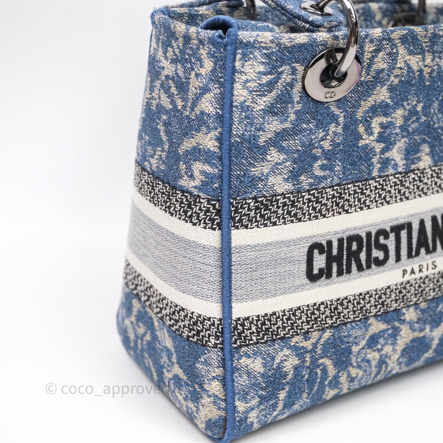 Christian Dior Medium Lady D-Lite Bag Blue Toile de Jouy Embroidery