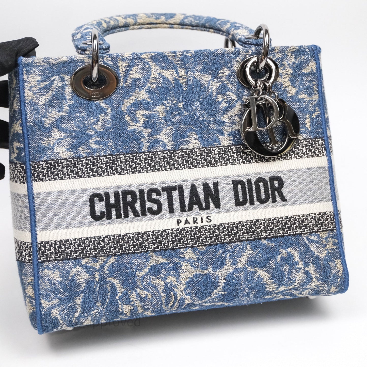 Christian Dior Medium Lady D-Lite Bag Blue Toile de Jouy Embroidery